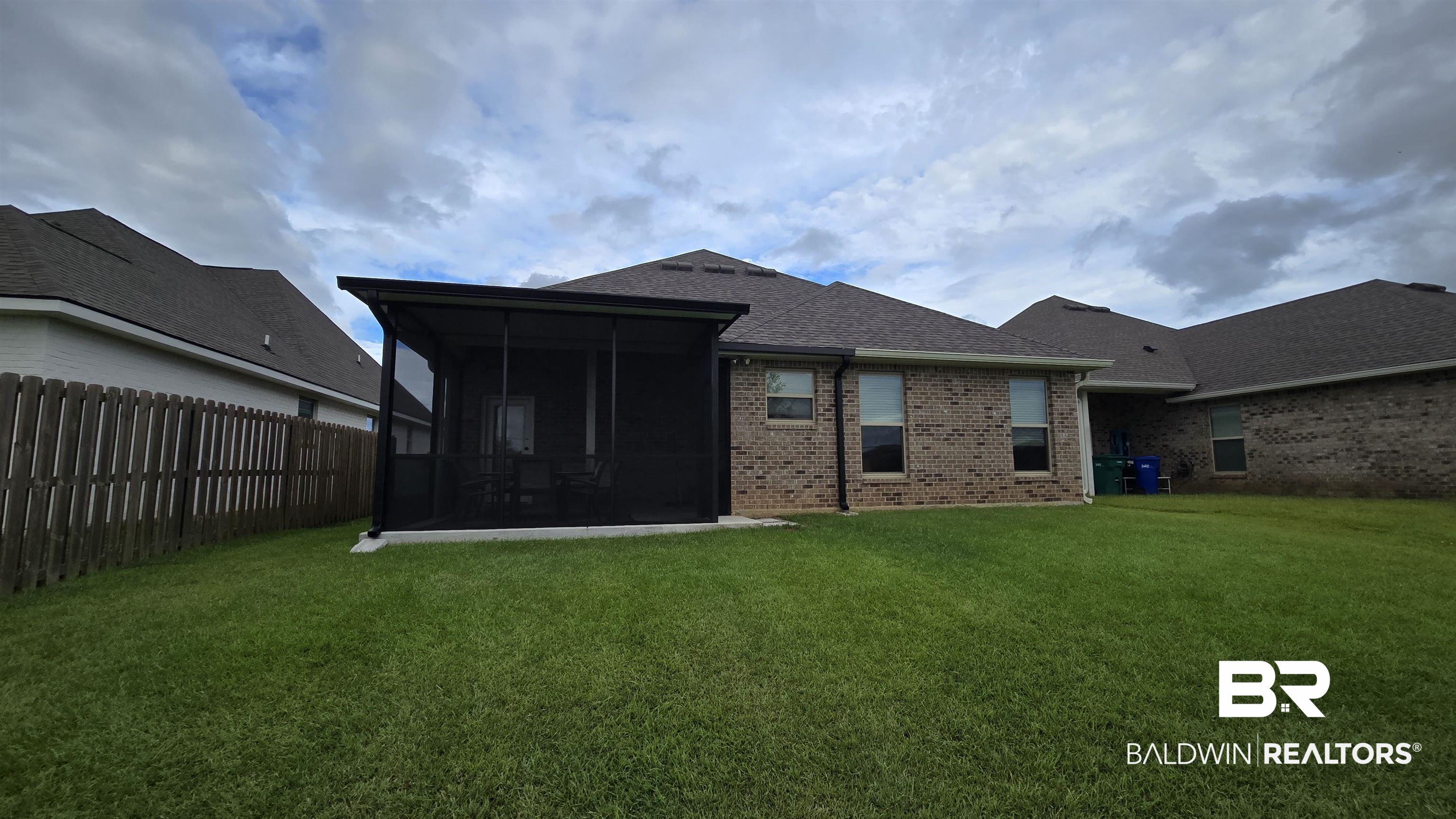 399382 | Photo 2