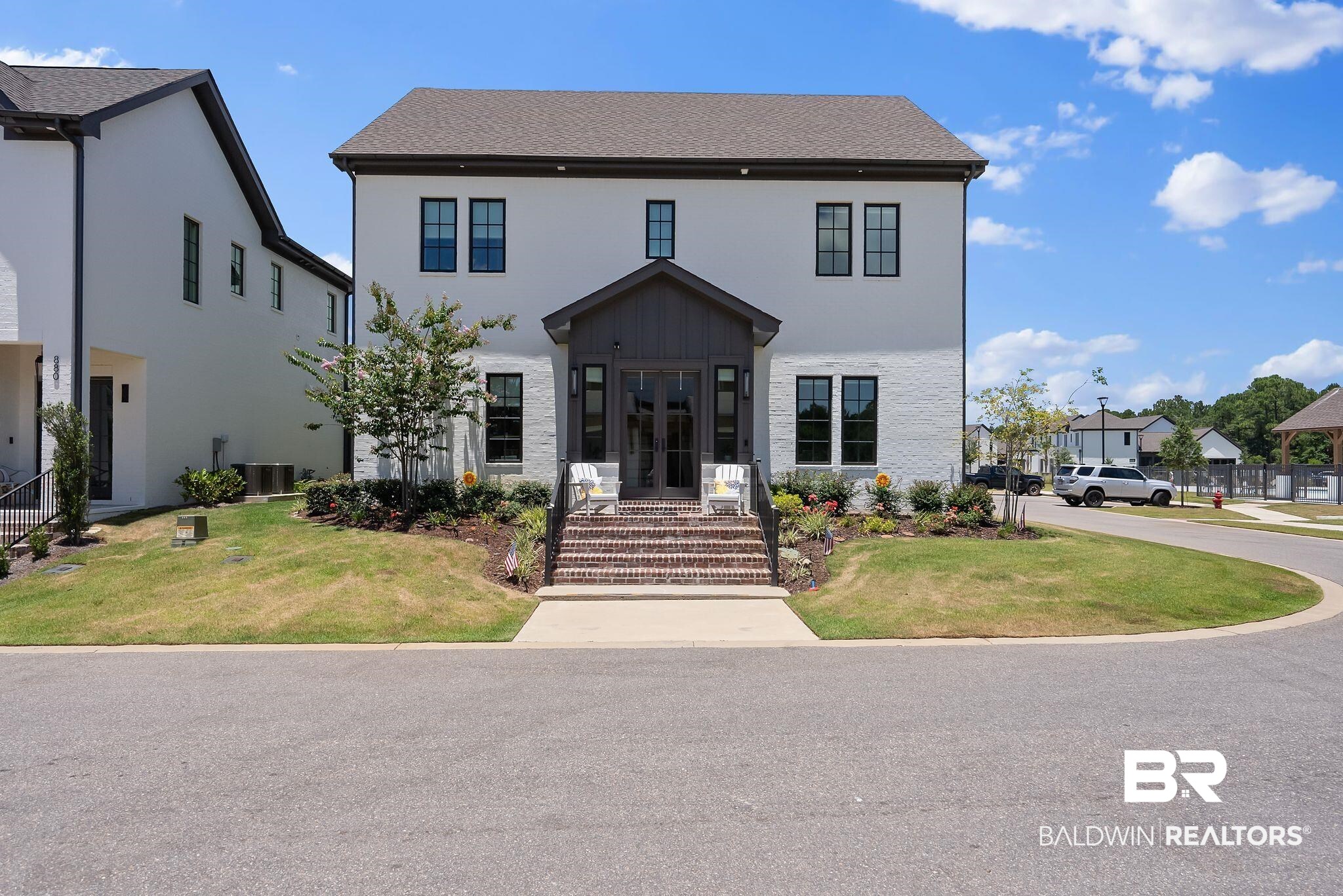 399384 | Photo 2