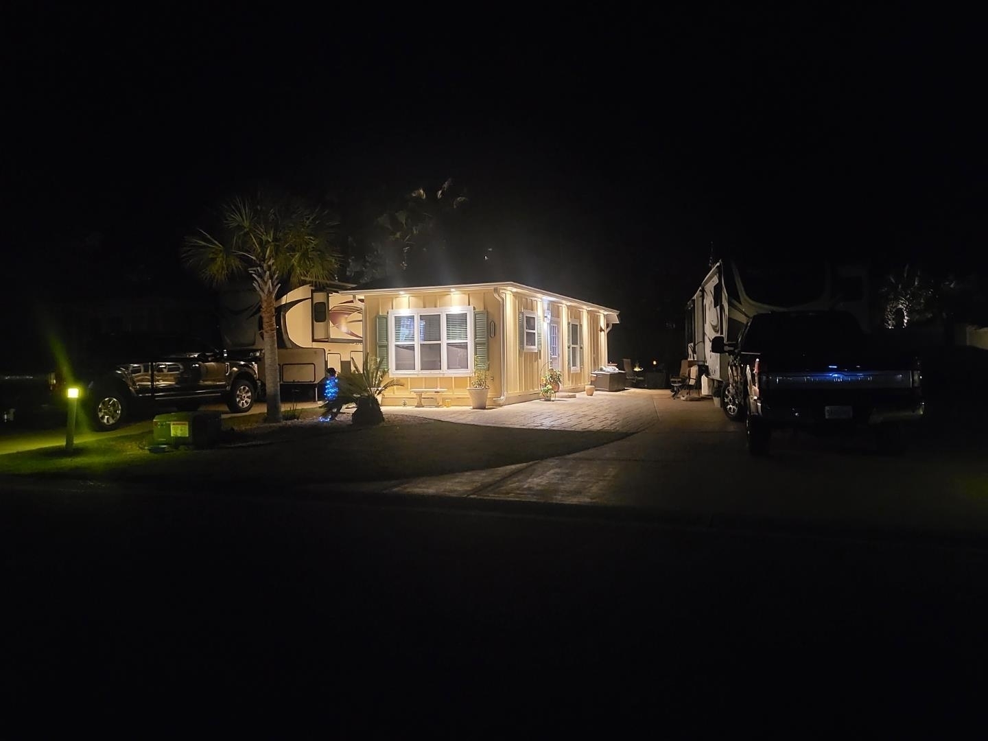 399406 | Photo 34