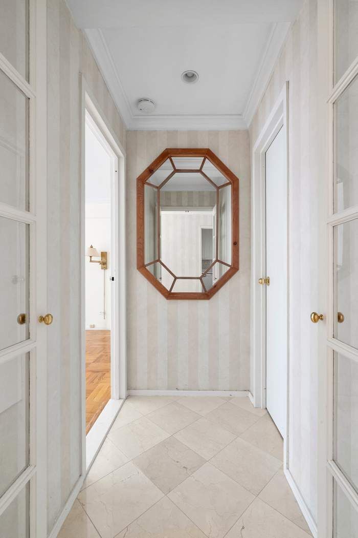 425 East 63rd Street E9G Upper East Side New York NY 10065