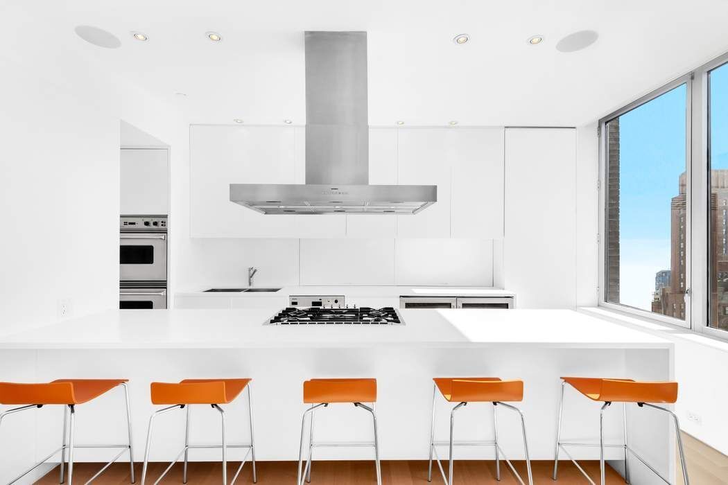 10 Little West Street PH1B-37E Battery Park City New York NY 10004
