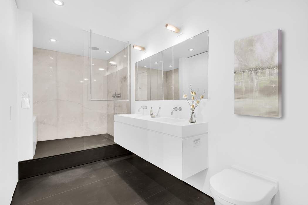 10 Little West Street PH1B-37E Battery Park City New York NY 10004