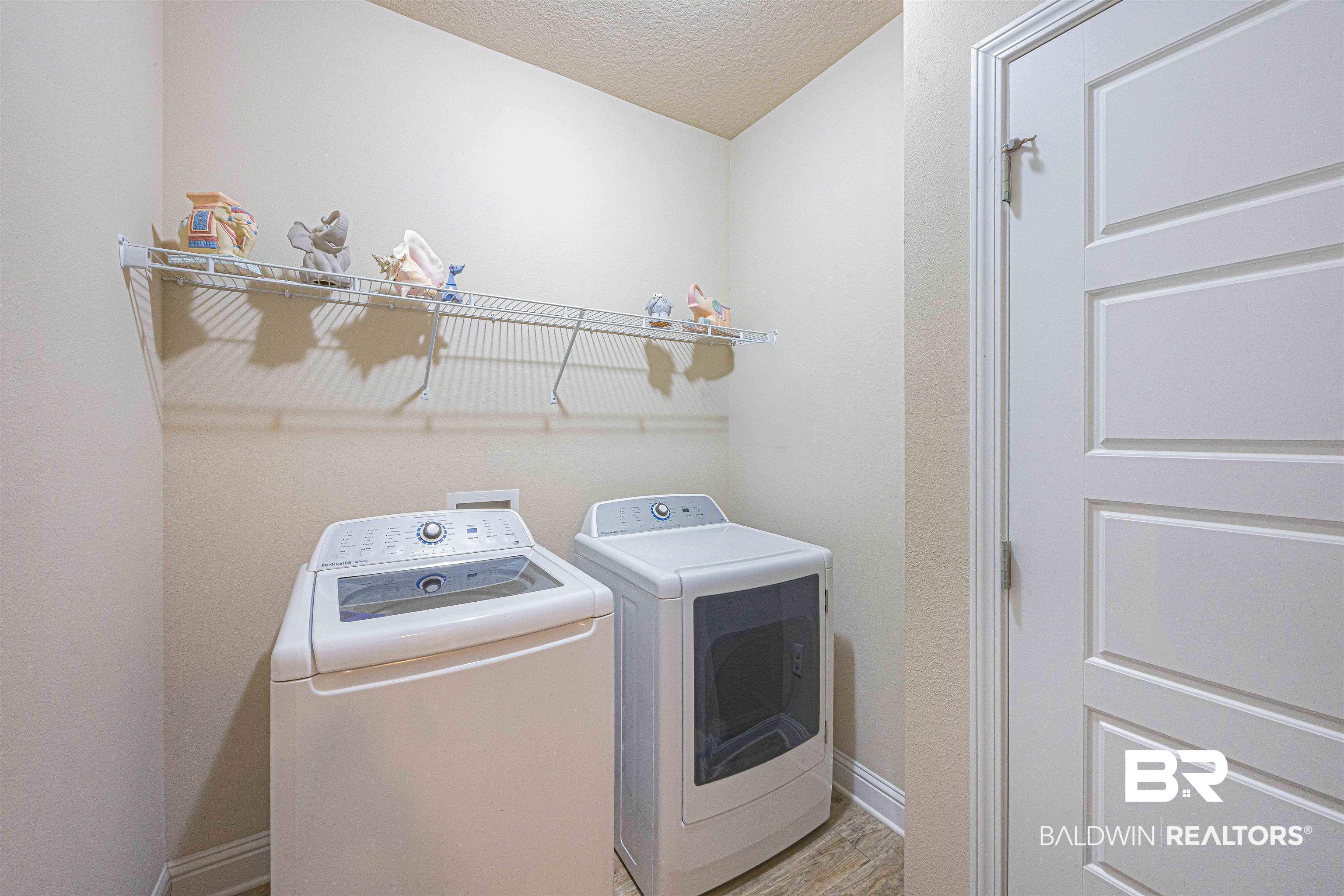 399454 | Photo 28