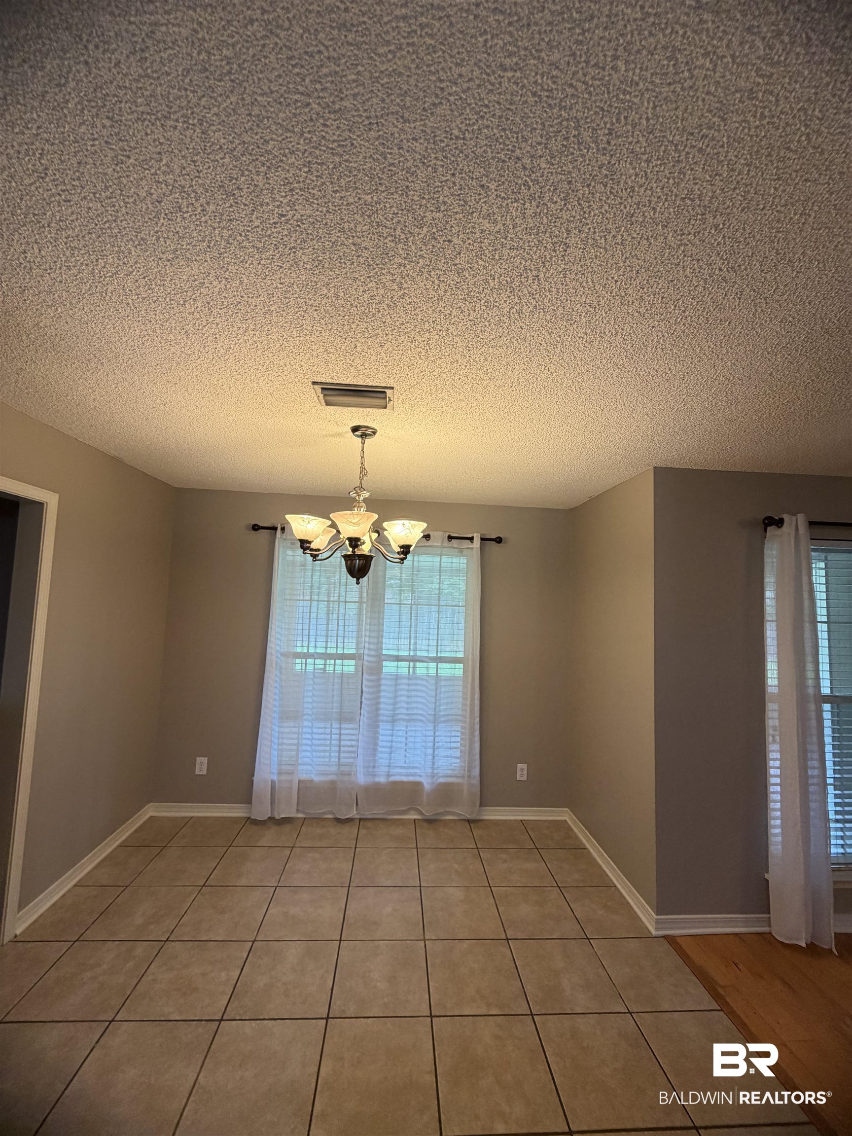 399480 | Photo 23