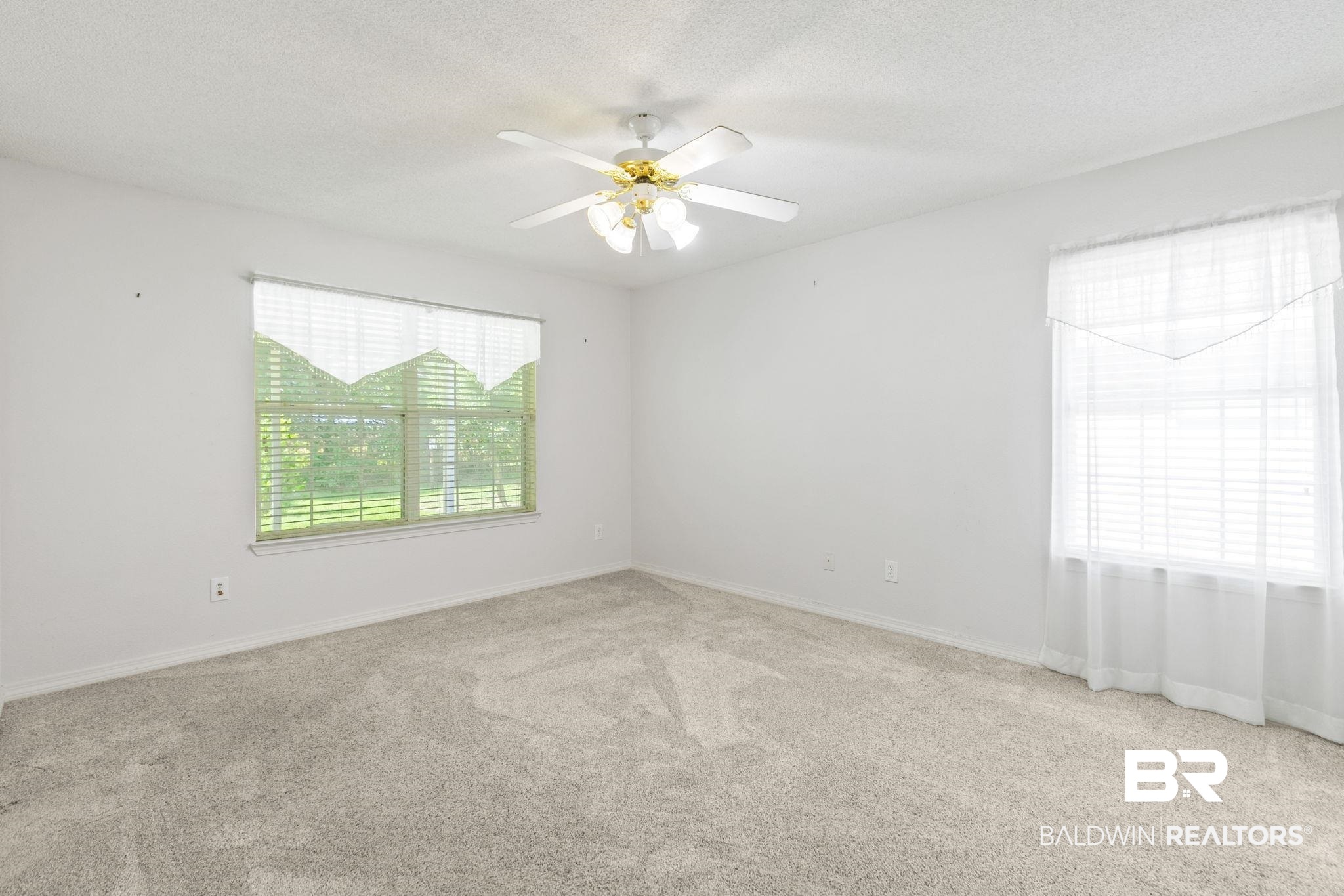 399440 | Photo 23