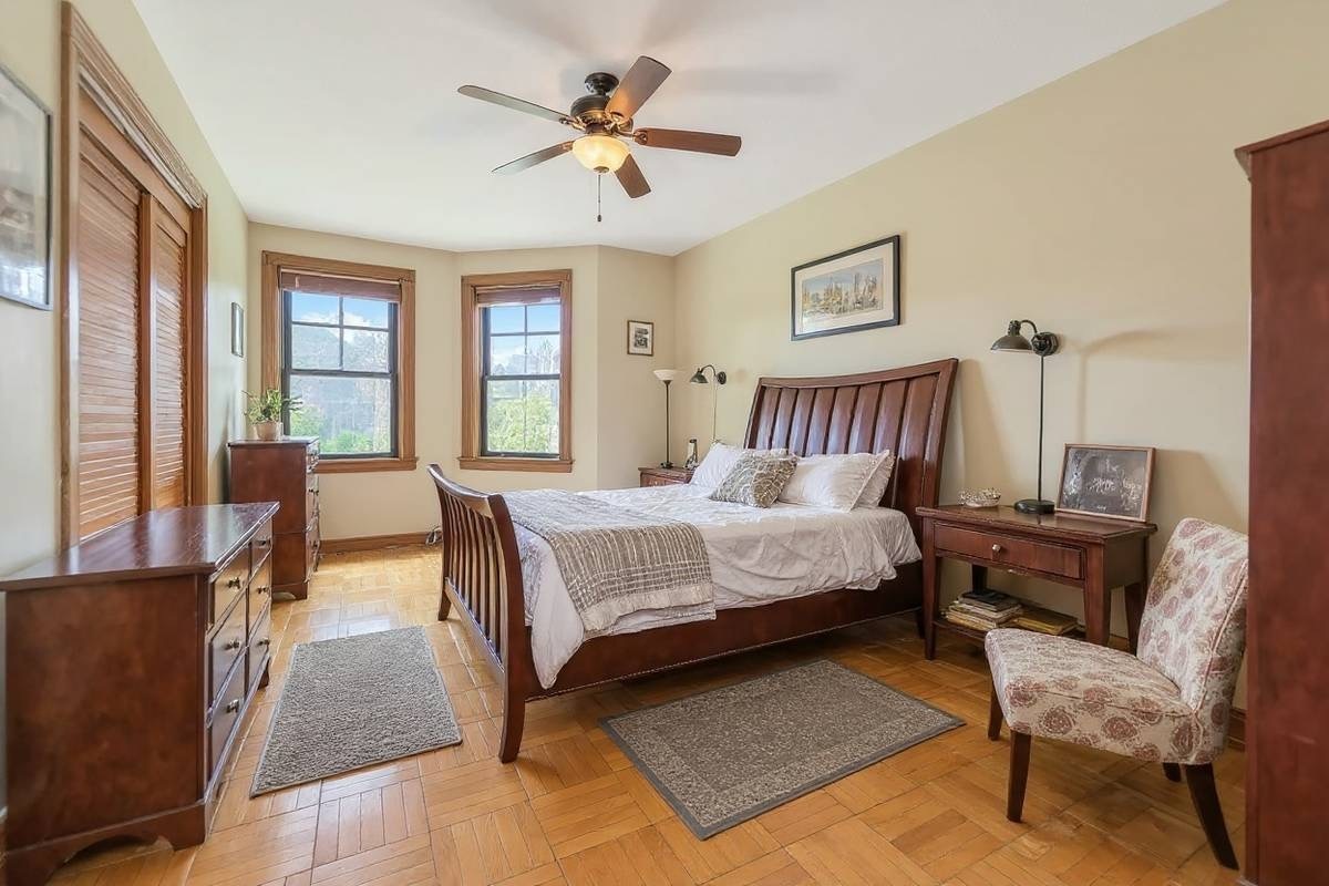 15 Fort Washington Avenue 3A Washington Heights New York NY 10032
