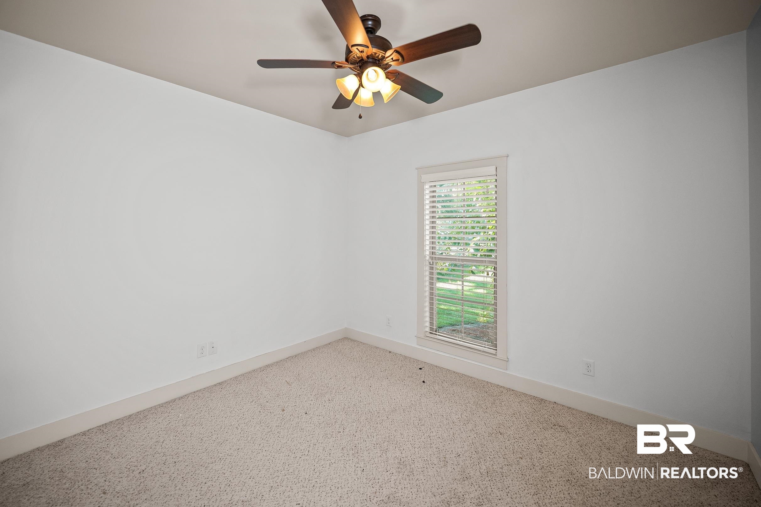 399508 | Photo 23