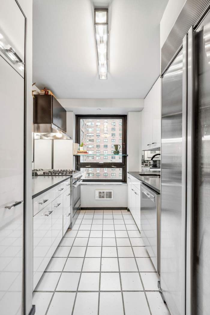 415 East 54th Street 5F Sutton Place New York NY 10022