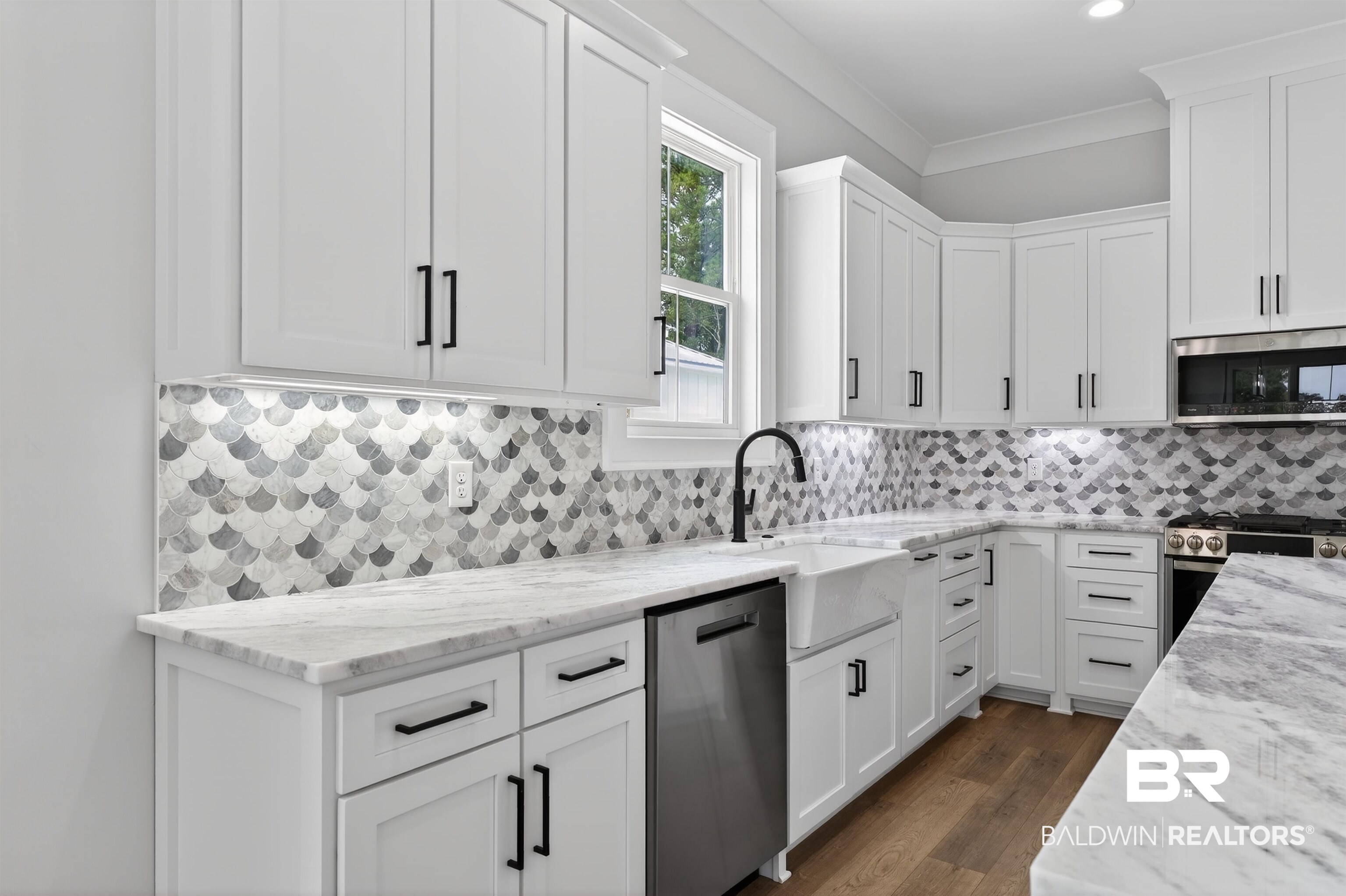 405497 | Photo 22