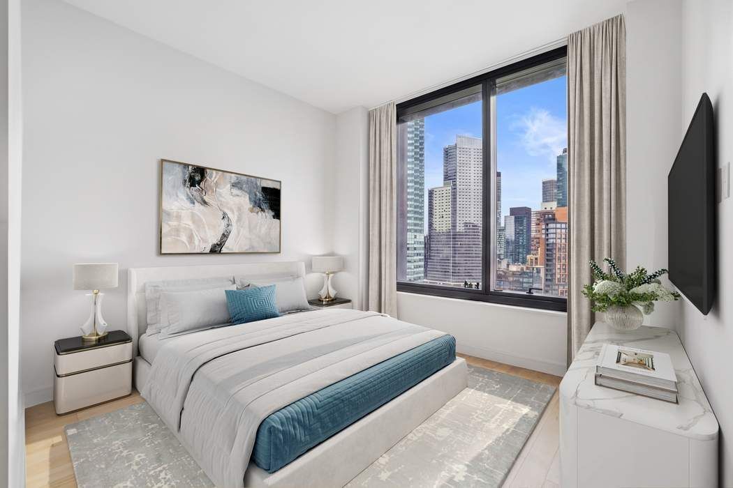 45-30 Pearson Street 17C Court Square Queens NY 11101