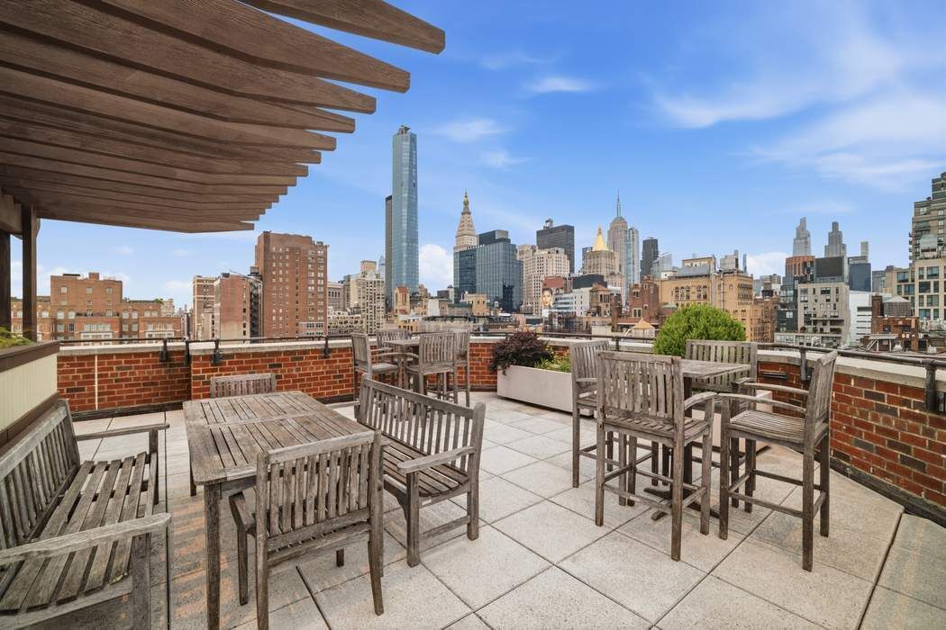 32 Gramercy Park South 10A Gramercy Park New York NY 10003