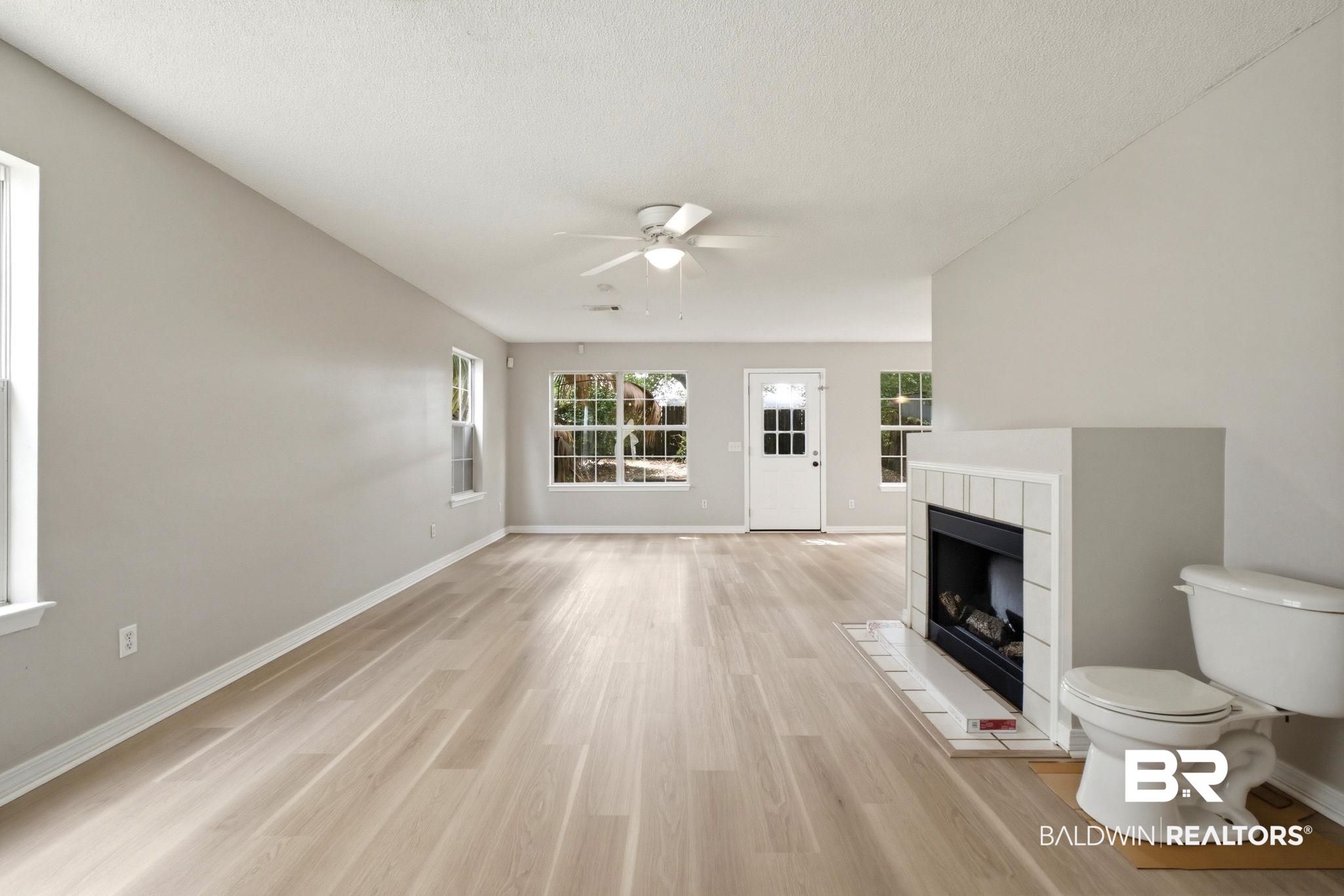 5th image of 3176 Two Sisters Way, Pensacola, FL 32505 | MLS# 398326