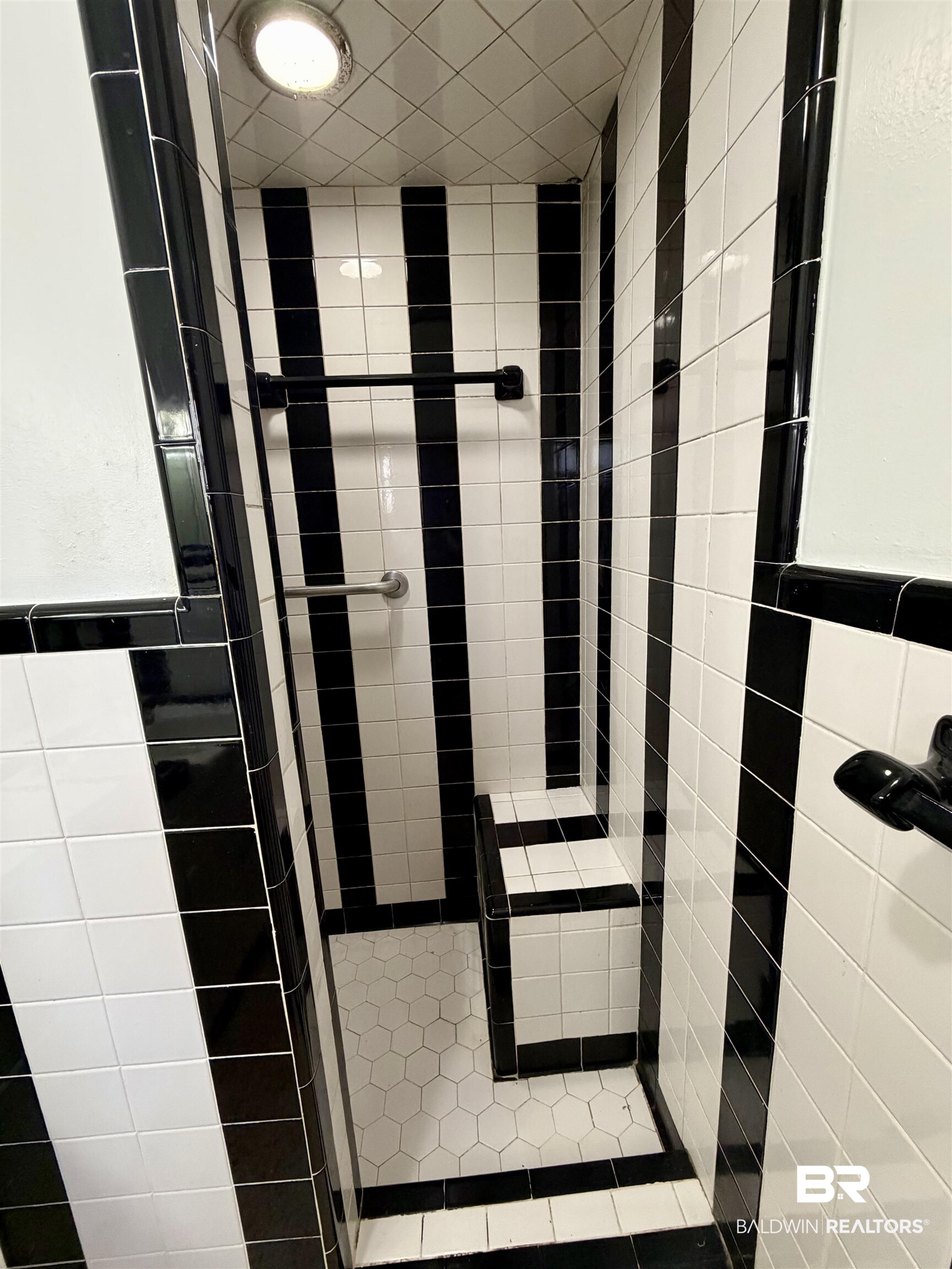 399611 | Photo 19