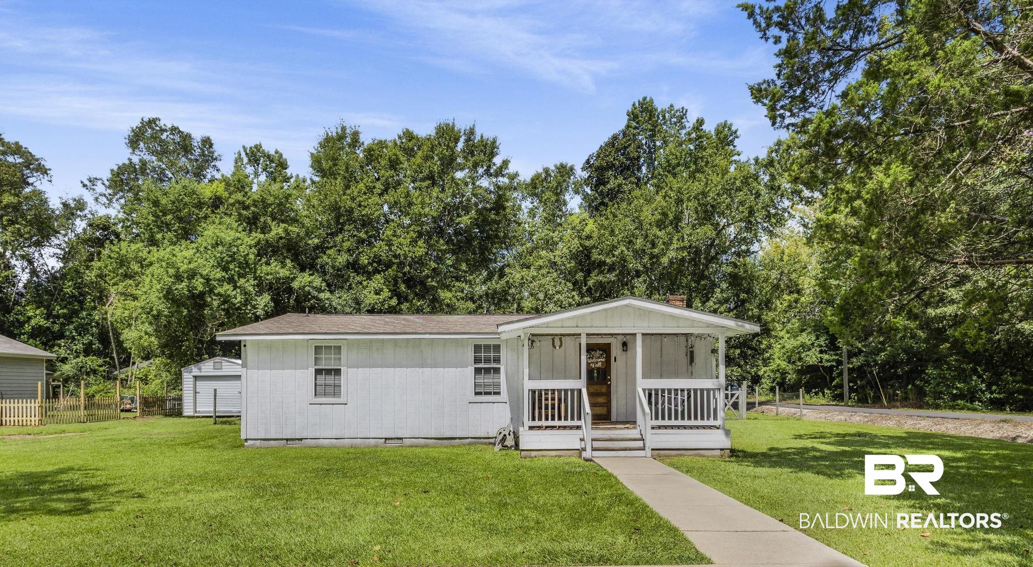 <p>Featured Listings&nbsp;</p>