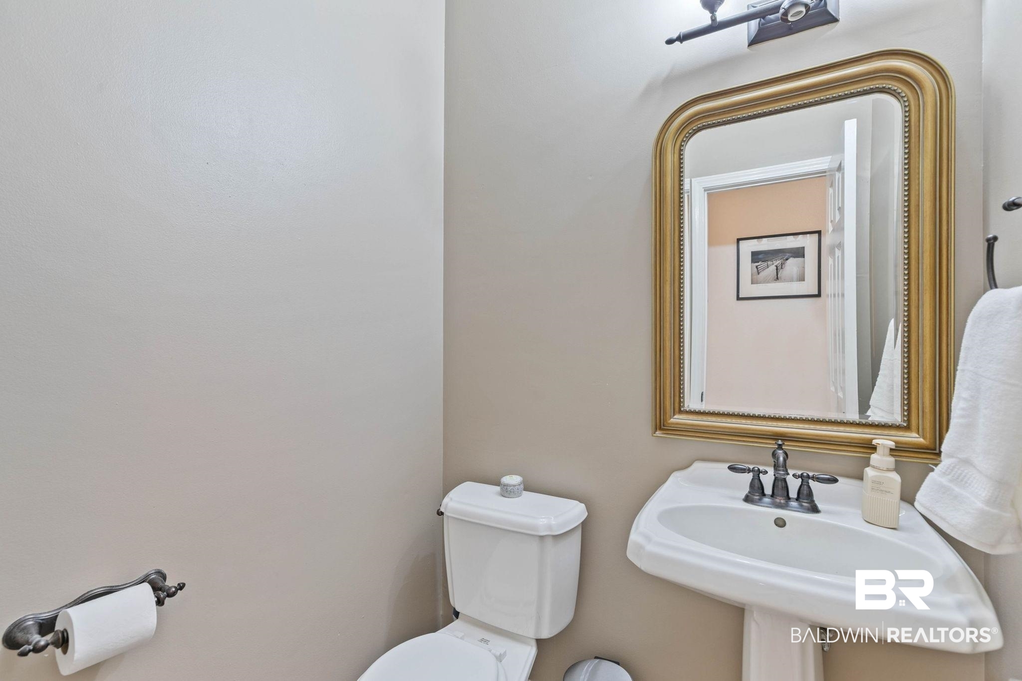 399907 | Photo 22