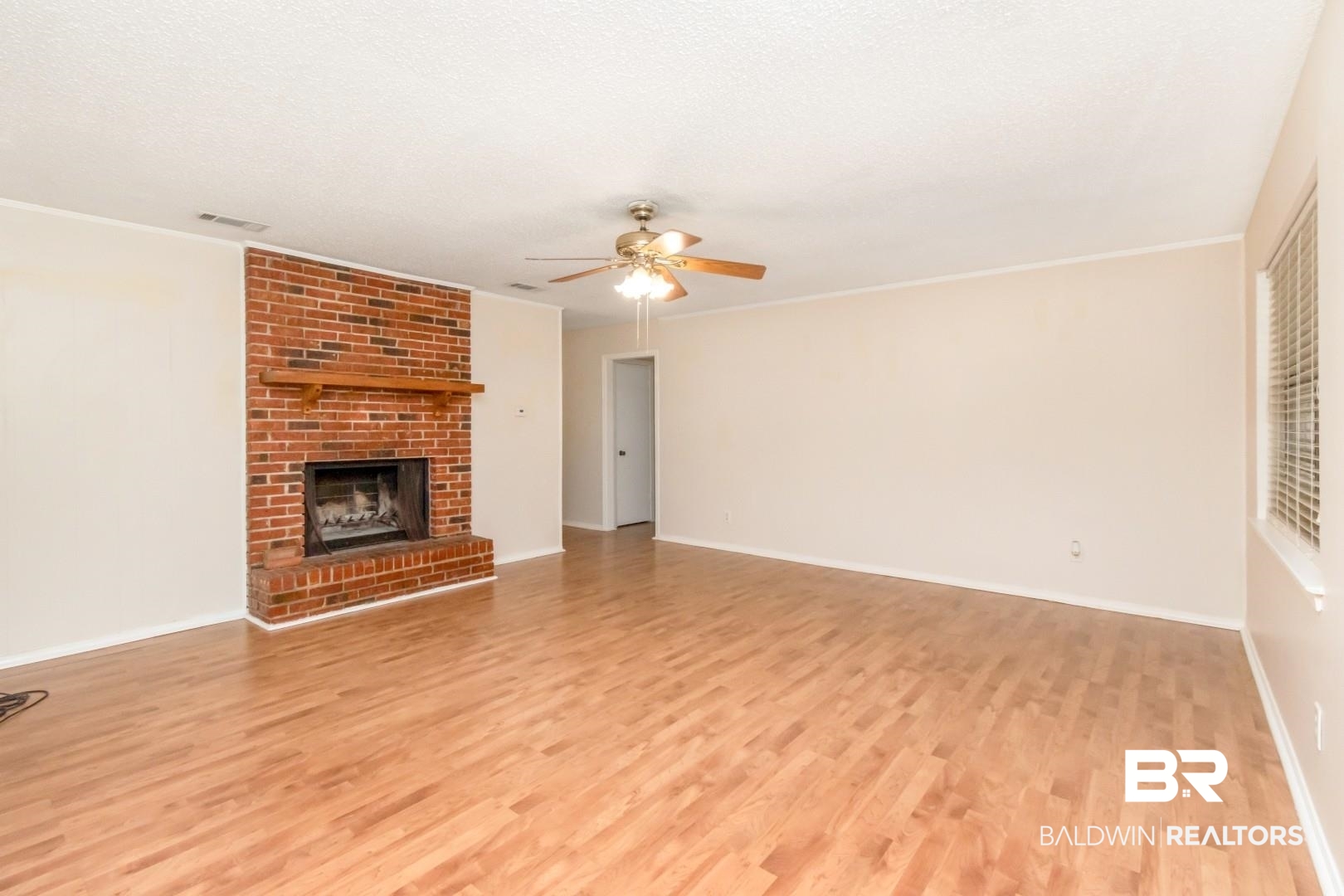 3rd image of 5812 Fern Valley Rd, Mobile, AL 36609 | MLS# 399932