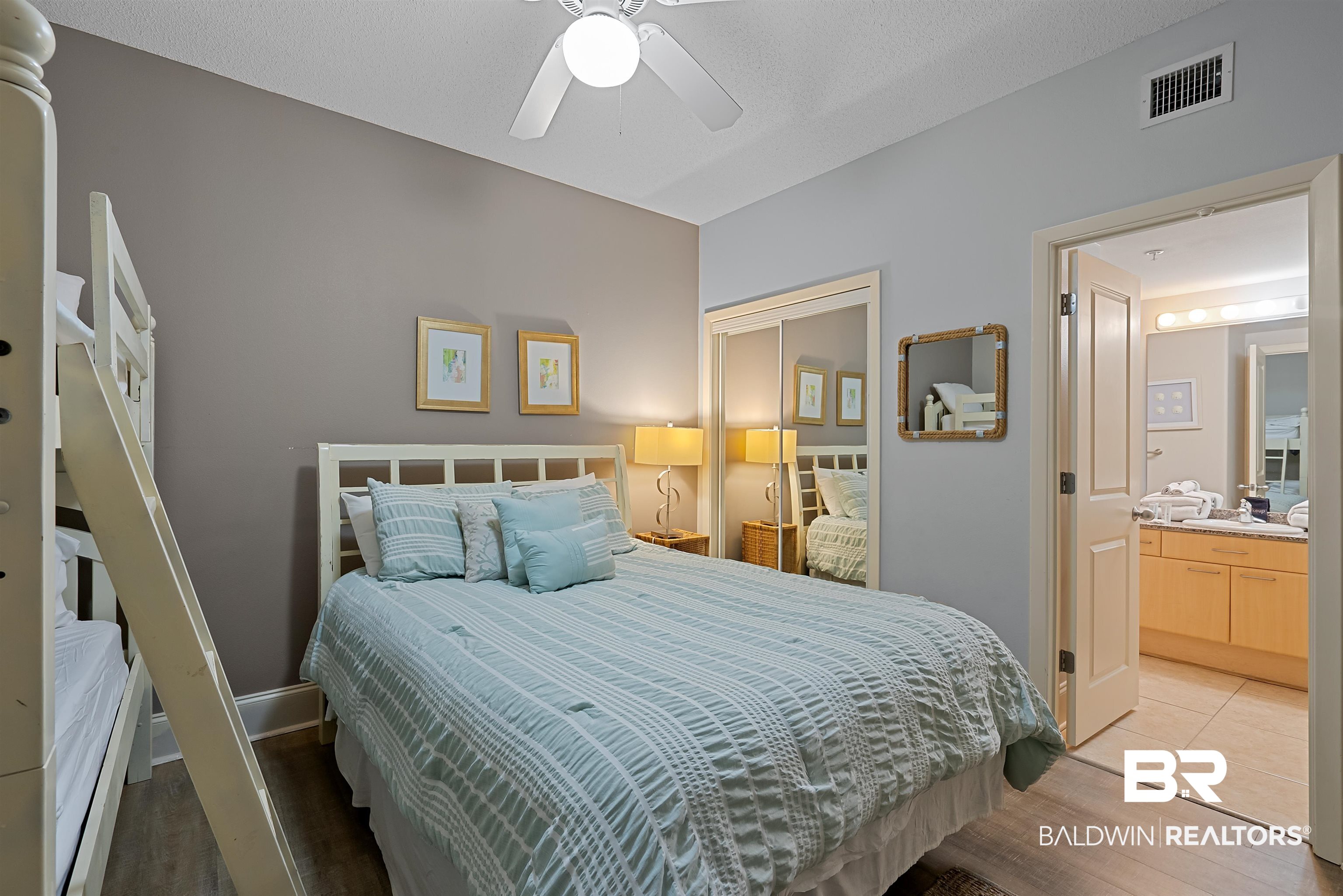 399945 | Photo 18