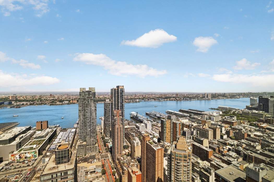 460 West 42nd Street Penthouse 1J Clinton New York NY 10036