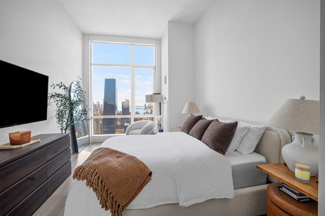 460 West 42nd Street Penthouse 1J Clinton New York NY 10036