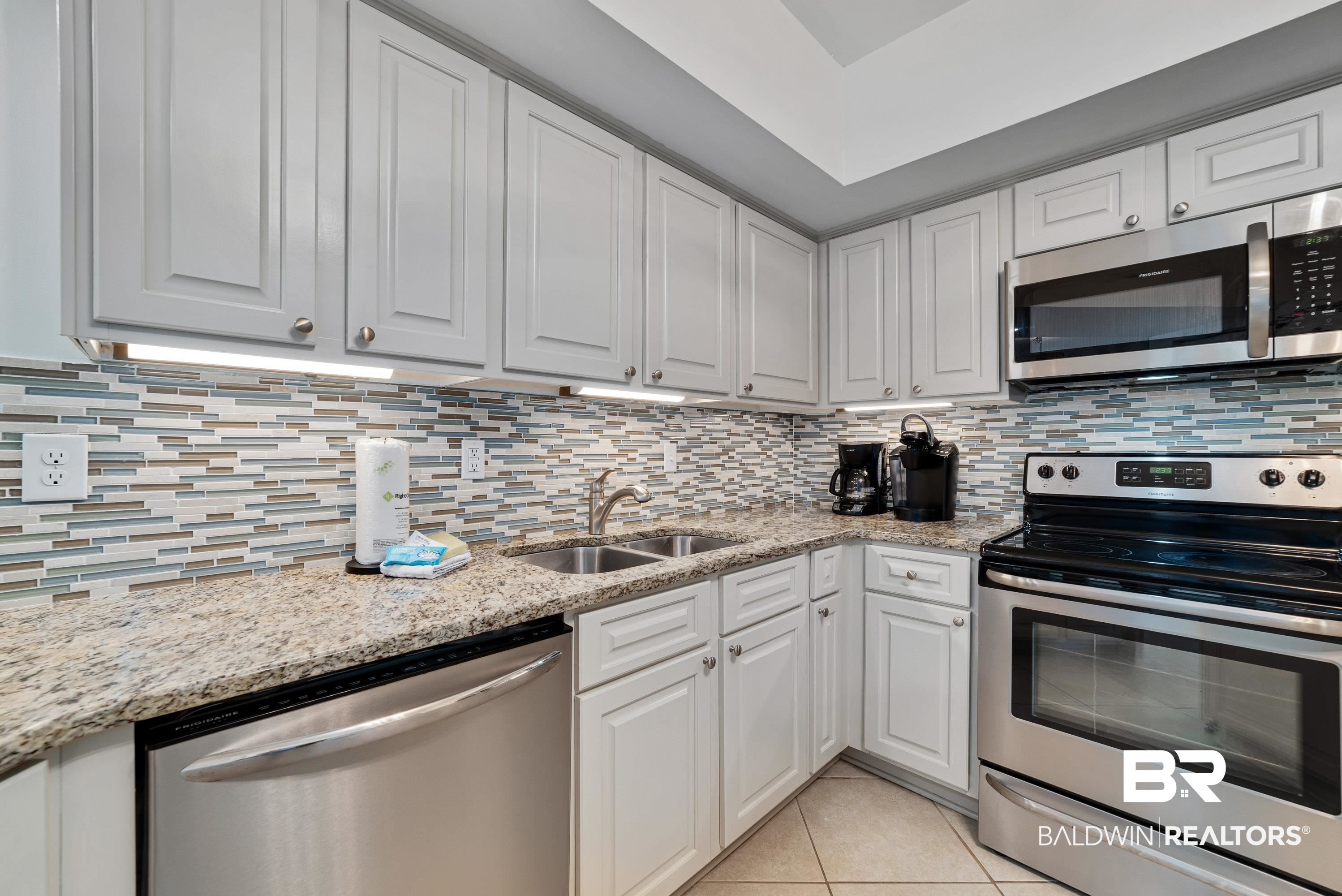 399970 | Photo 14