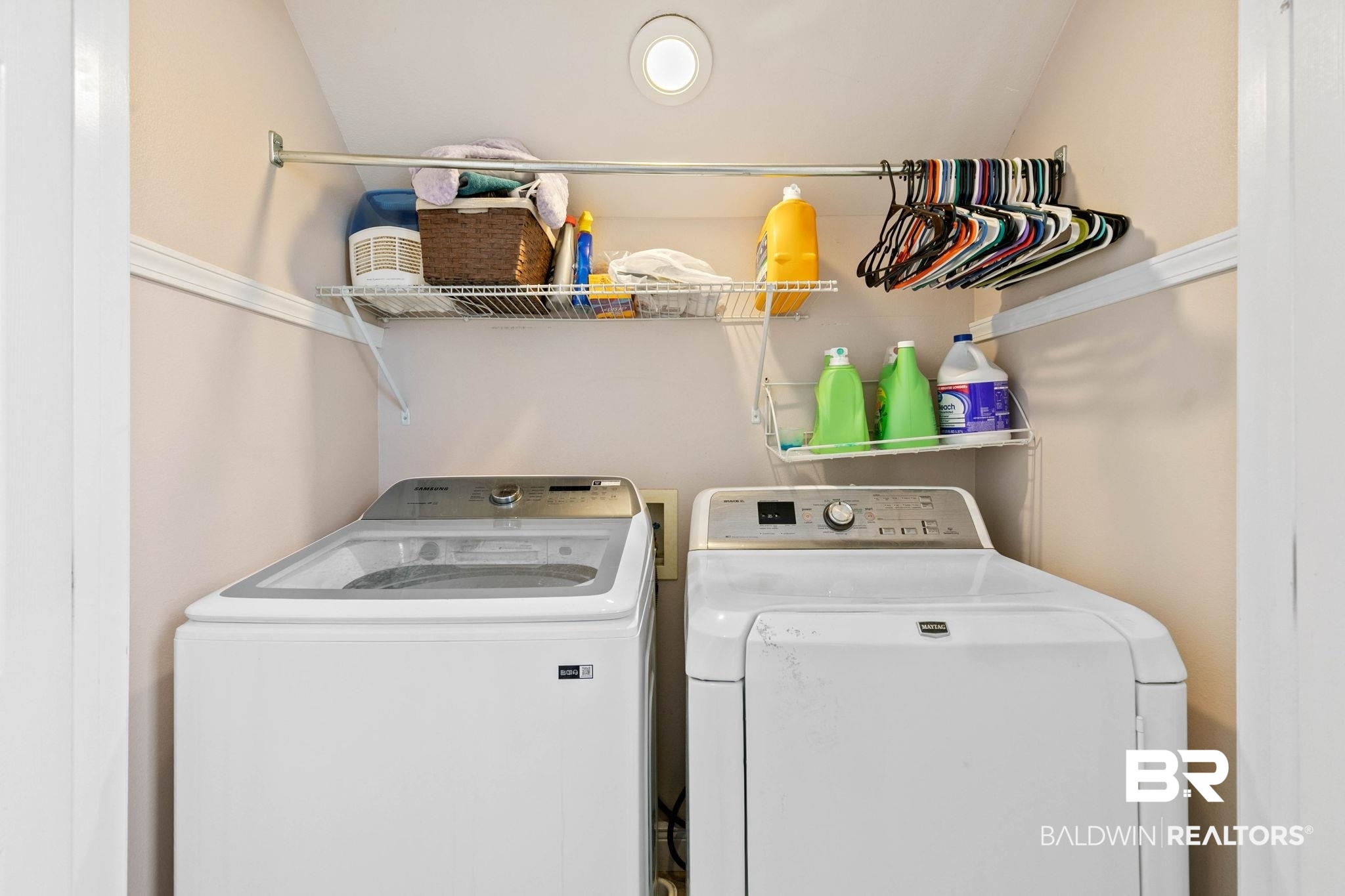 400002 | Photo 37