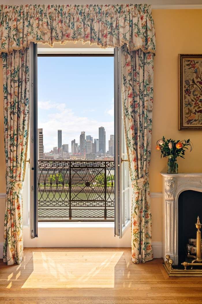 1 Sutton Place South 9/10B Sutton Place New York NY 10022
