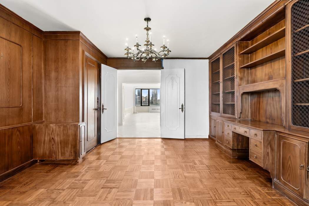 860 Fifth Avenue PHJ Upper East Side New York NY 10065