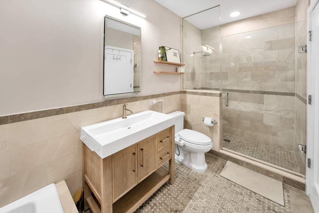 1 Hanson Place 24E Fort Greene Brooklyn NY 11217