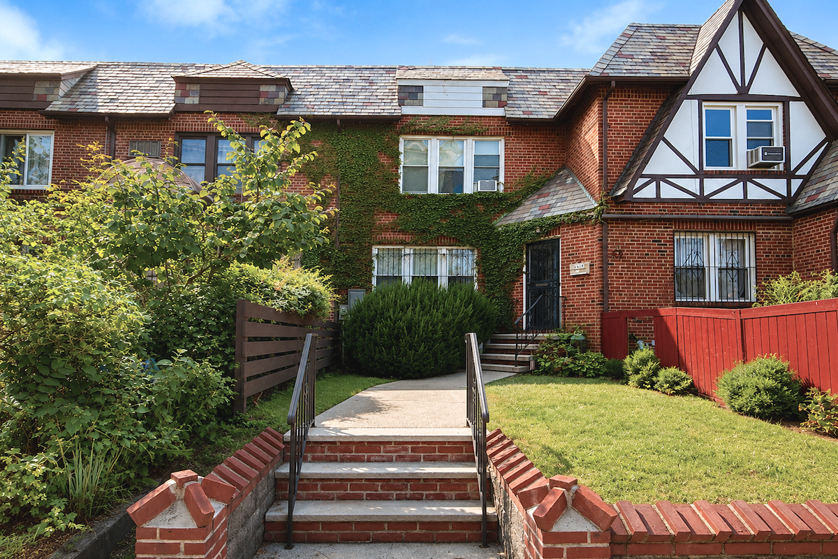 93-13 69th Avenue Forest Hills Queens NY 11375