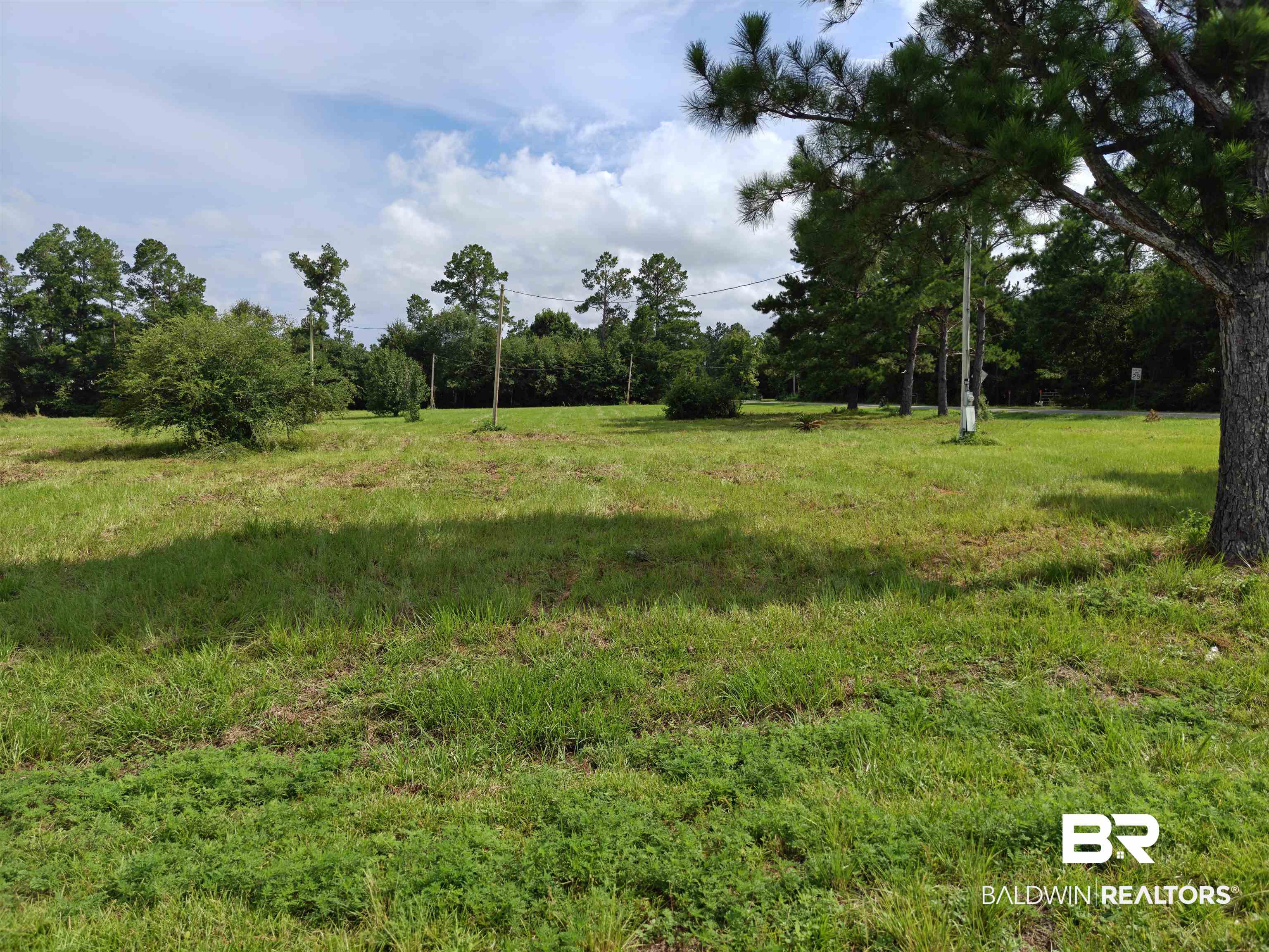 2nd image of 24630 Daw Rd, Elberta, AL 36530 | MLS# 397446