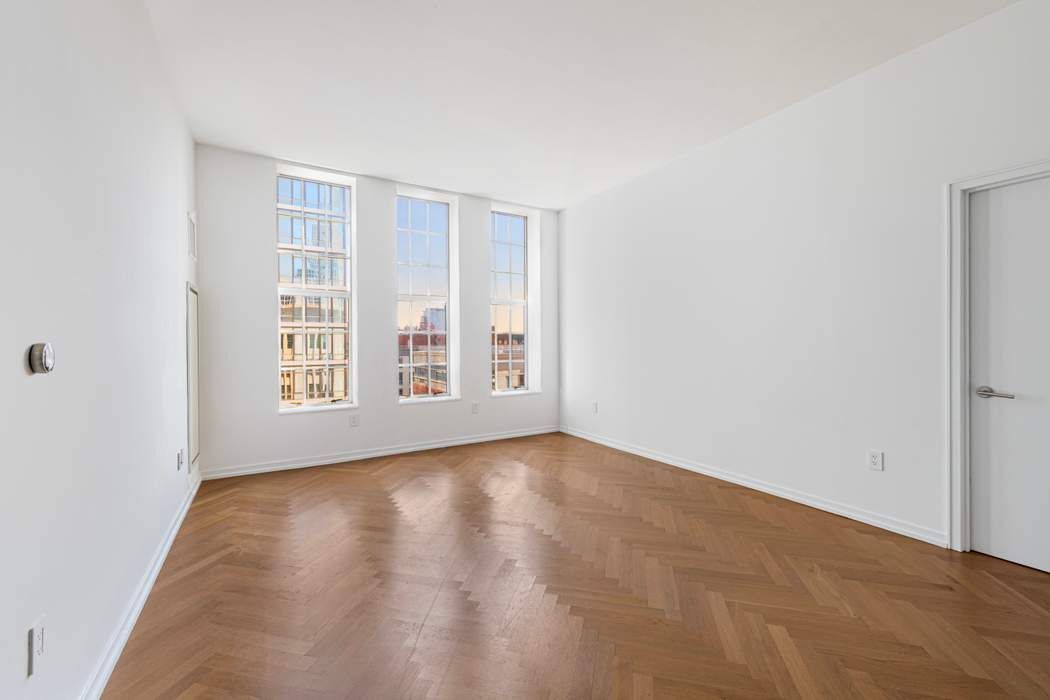 184 Kent Avenue D607 Williamsburg Brooklyn NY 11249
