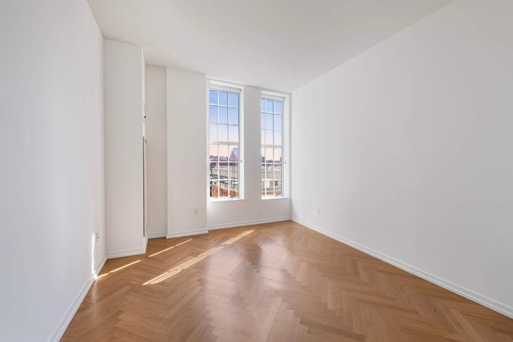 184 Kent Avenue D607 Williamsburg Brooklyn NY 11249