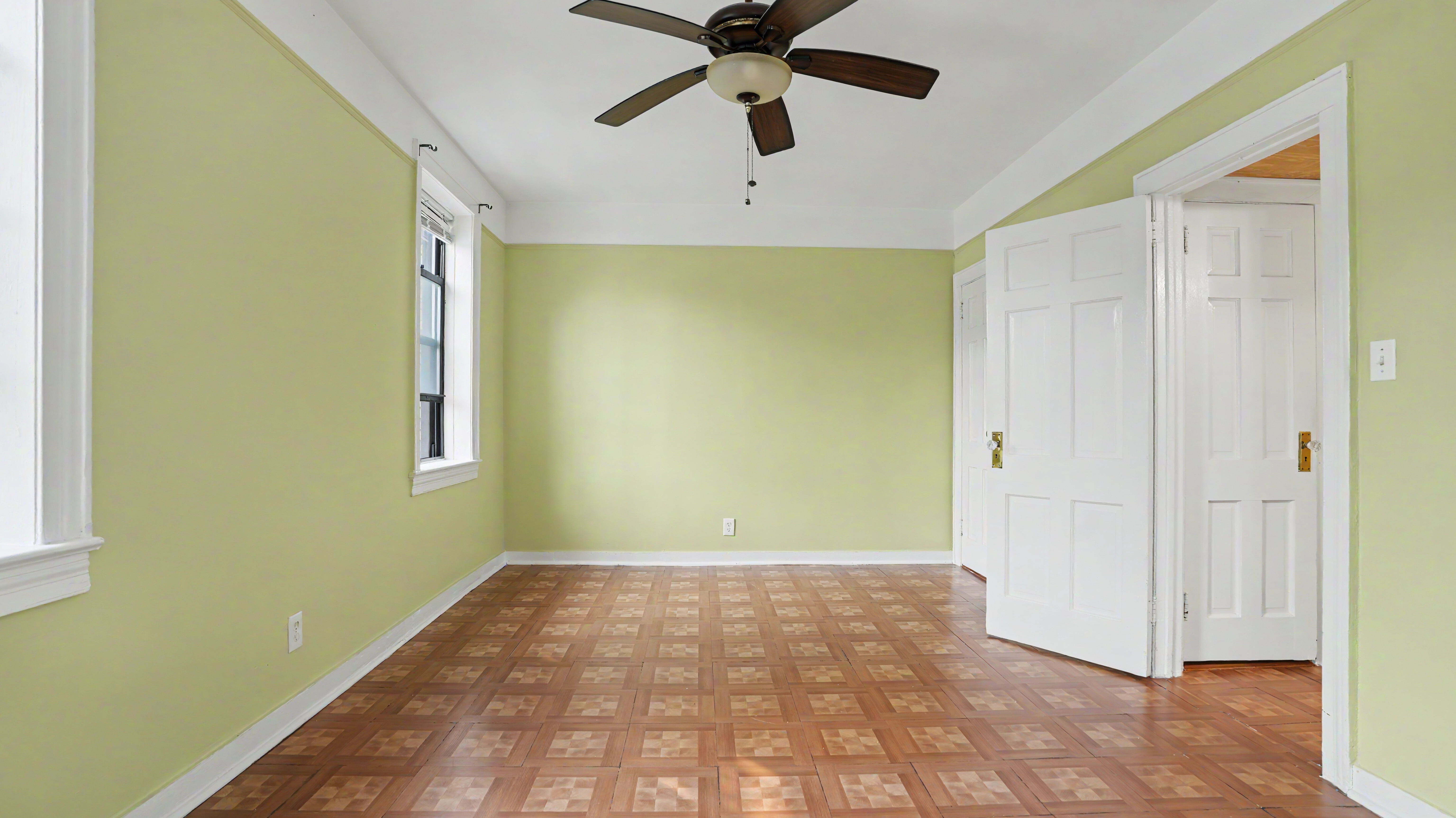 491 Grandview Avenue 2B Ridgewood Queens NY 11385