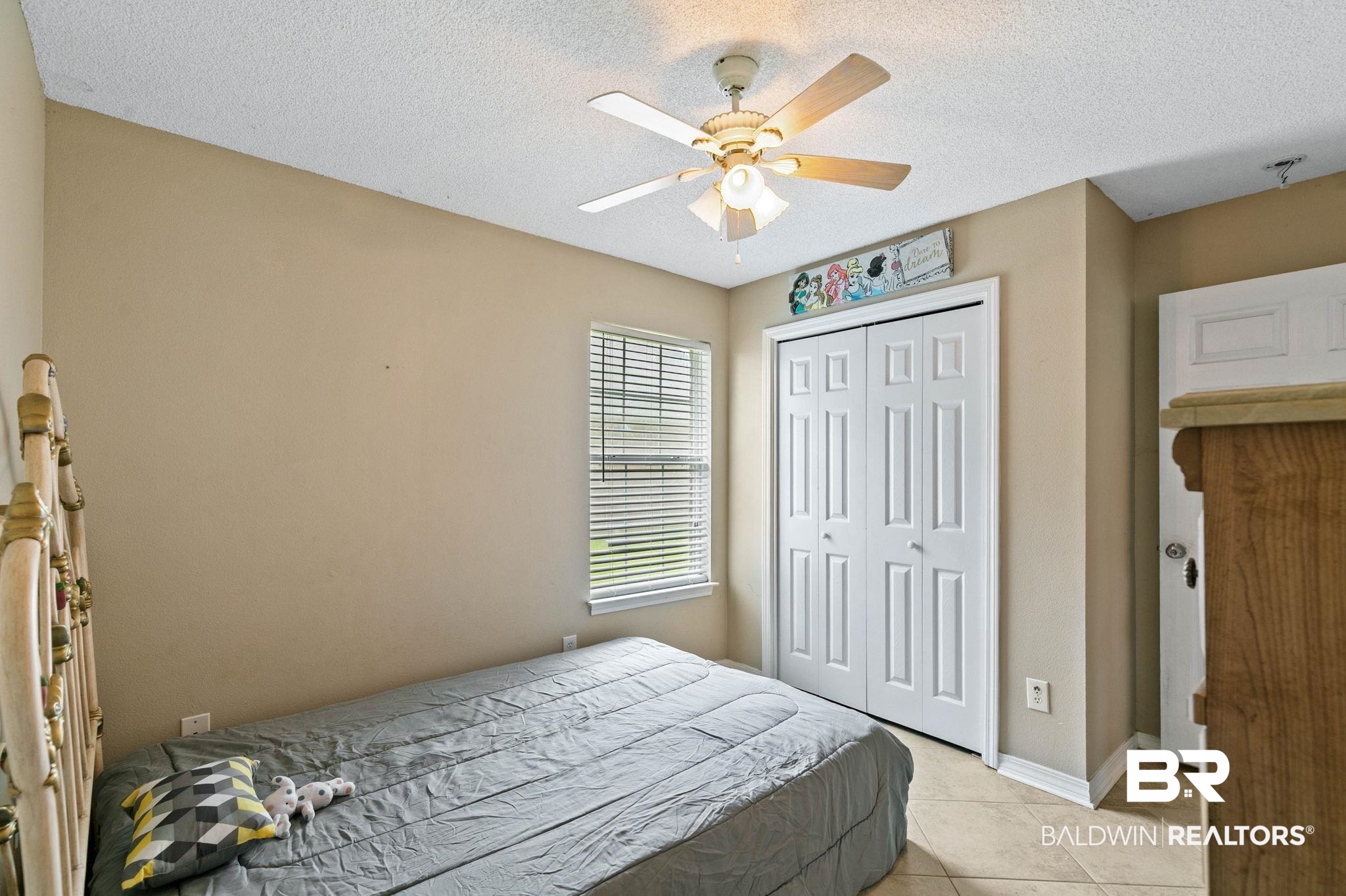 400280 | Photo 21