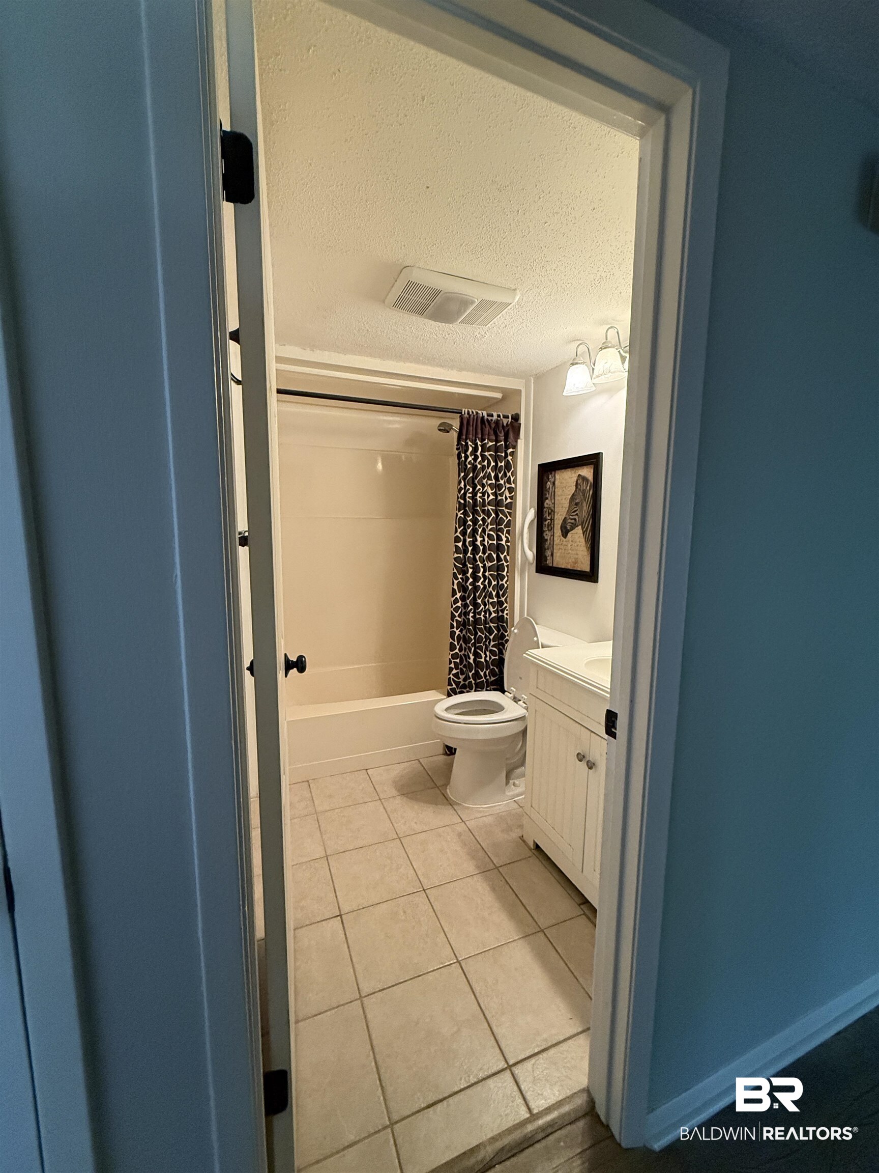 400240 | Photo 28