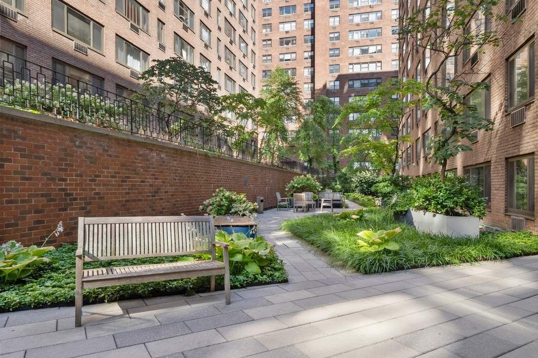 425 East 63rd Street E9G Upper East Side New York NY 10065
