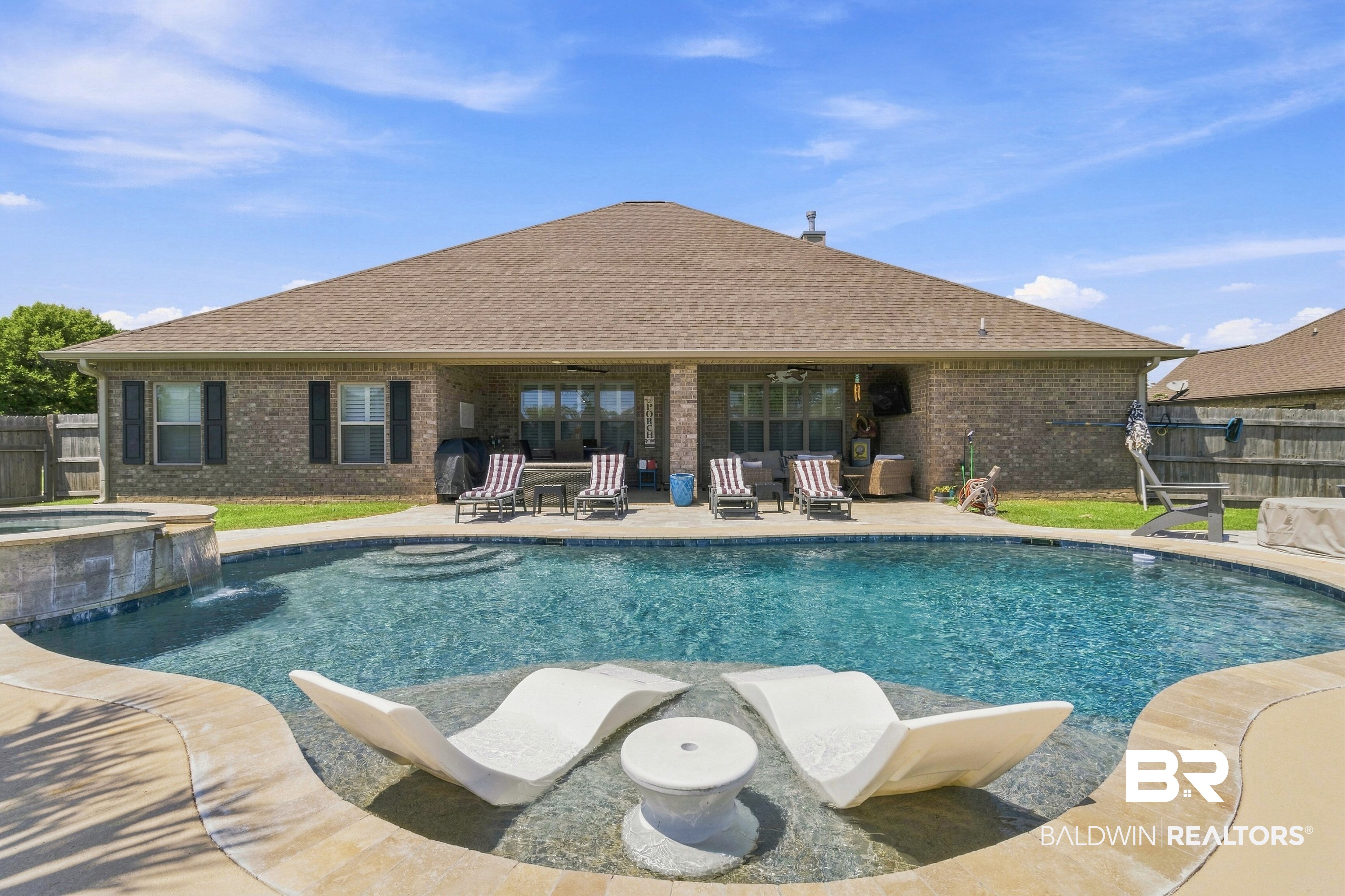 406498 | Photo 32