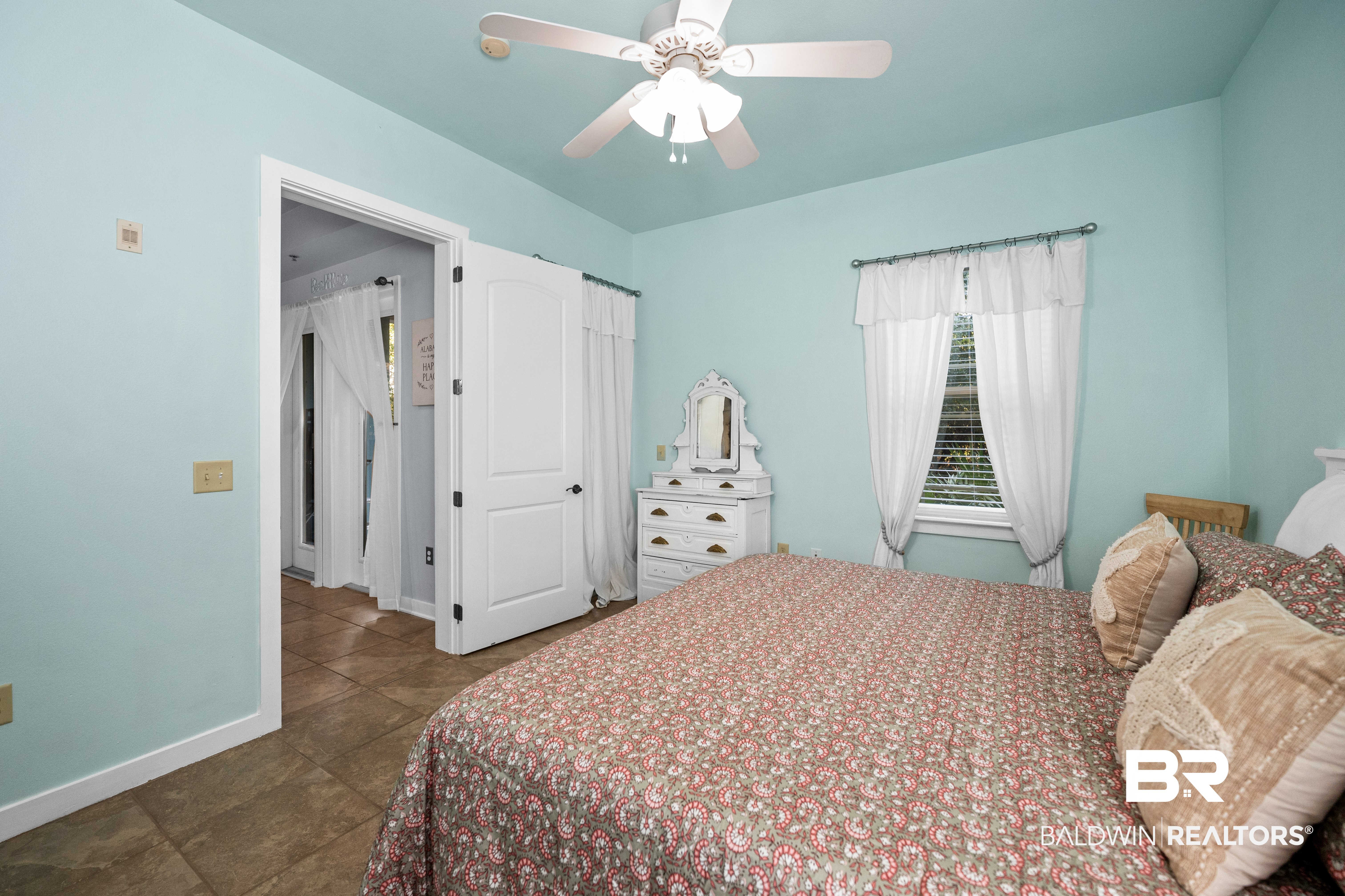 406660 | Photo 19