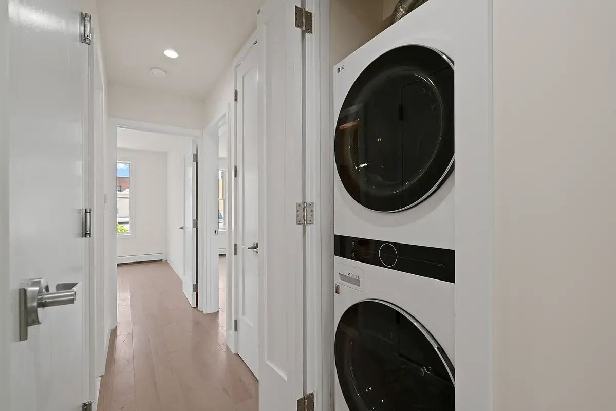19-25 22nd Road Steinway-Ditmars Queens NY 11105