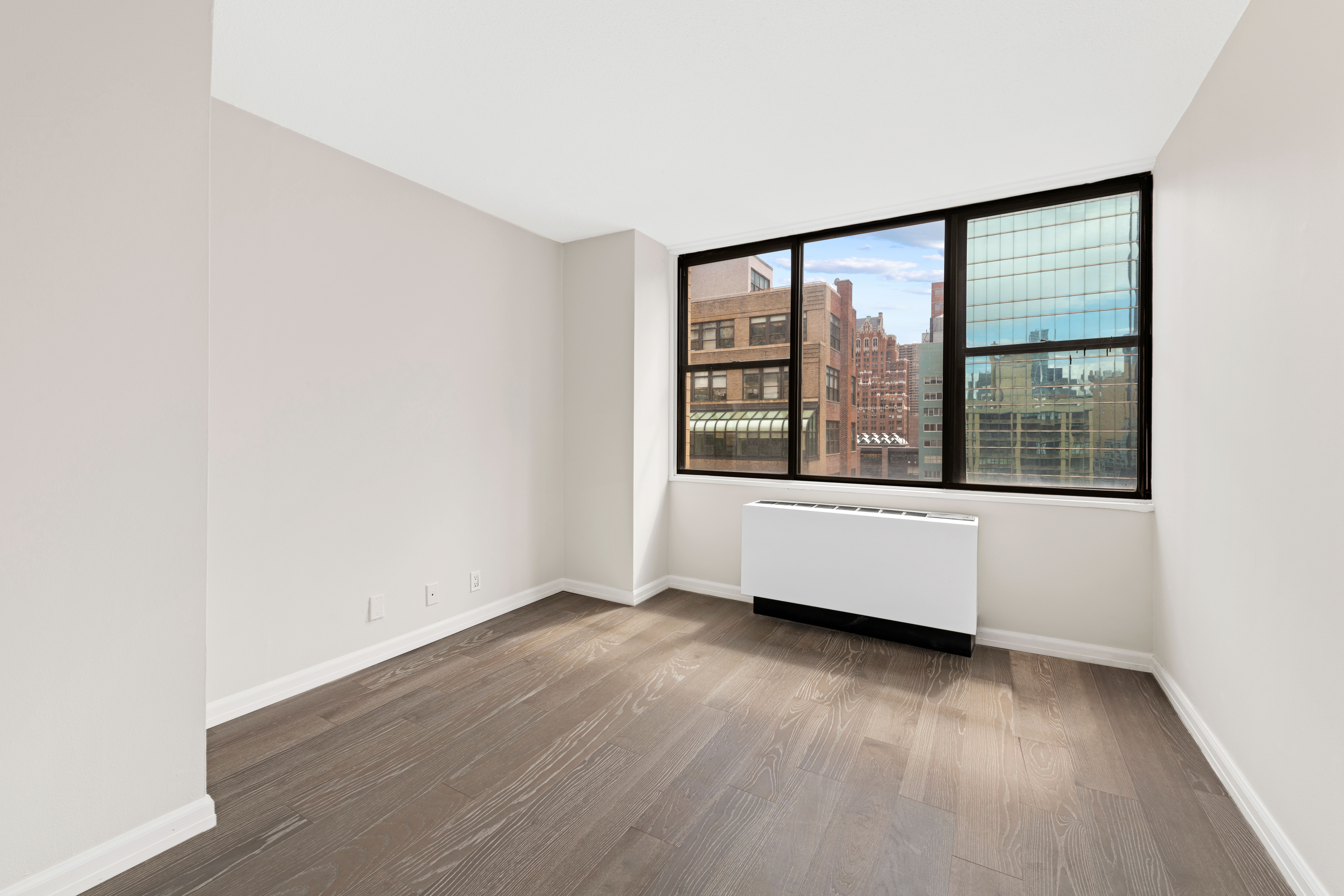 301 East 45th Street 20C Turtle Bay New York NY 10017