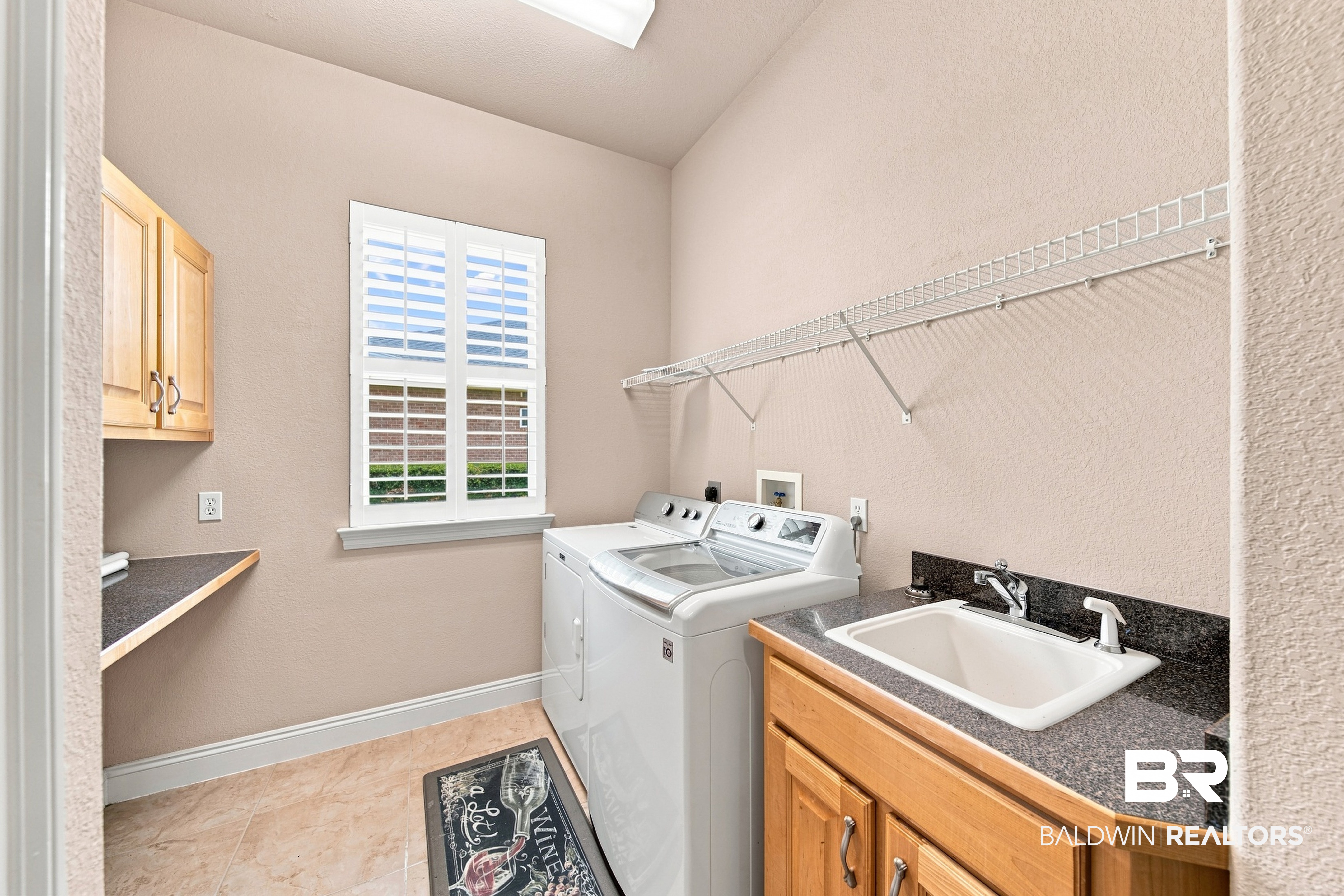 405055 | Photo 26