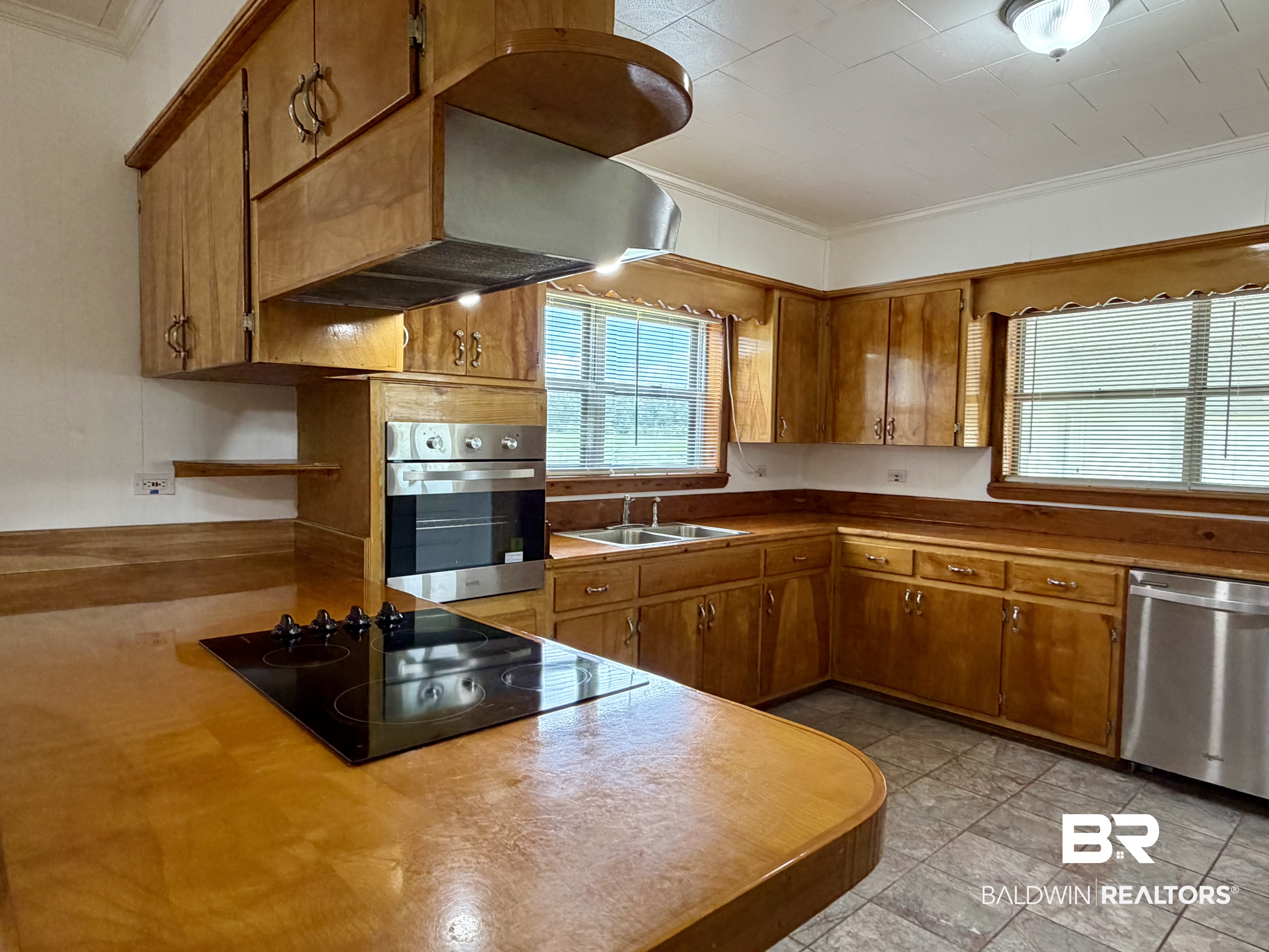 406874 | Photo 26