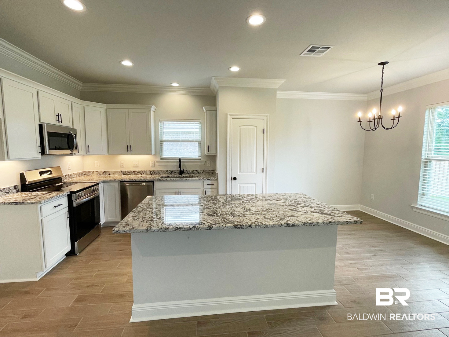 4th image of 18057 Aden Dr, Robertsdale, AL 36567 | MLS# 395603