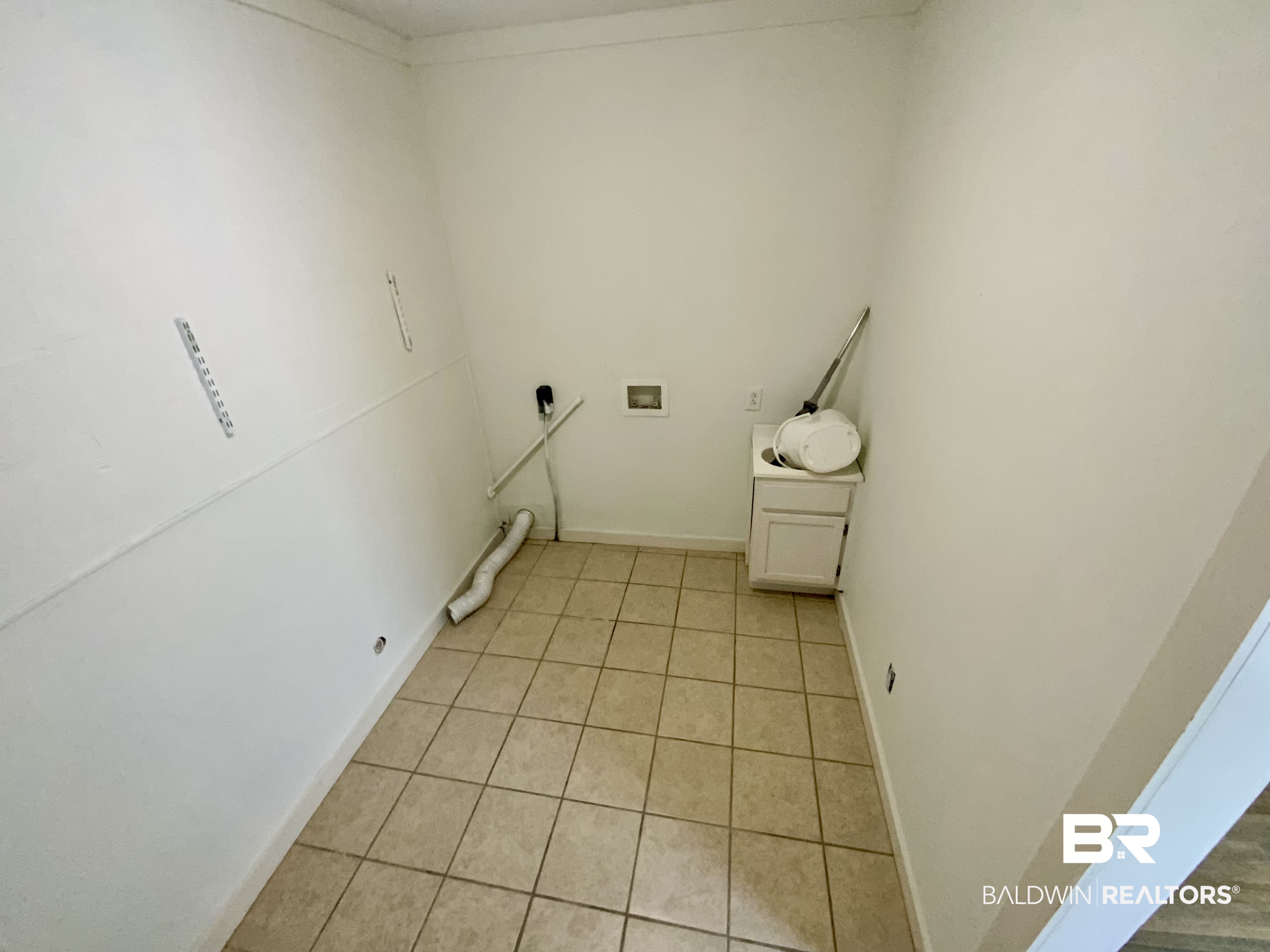396306 | Photo 26