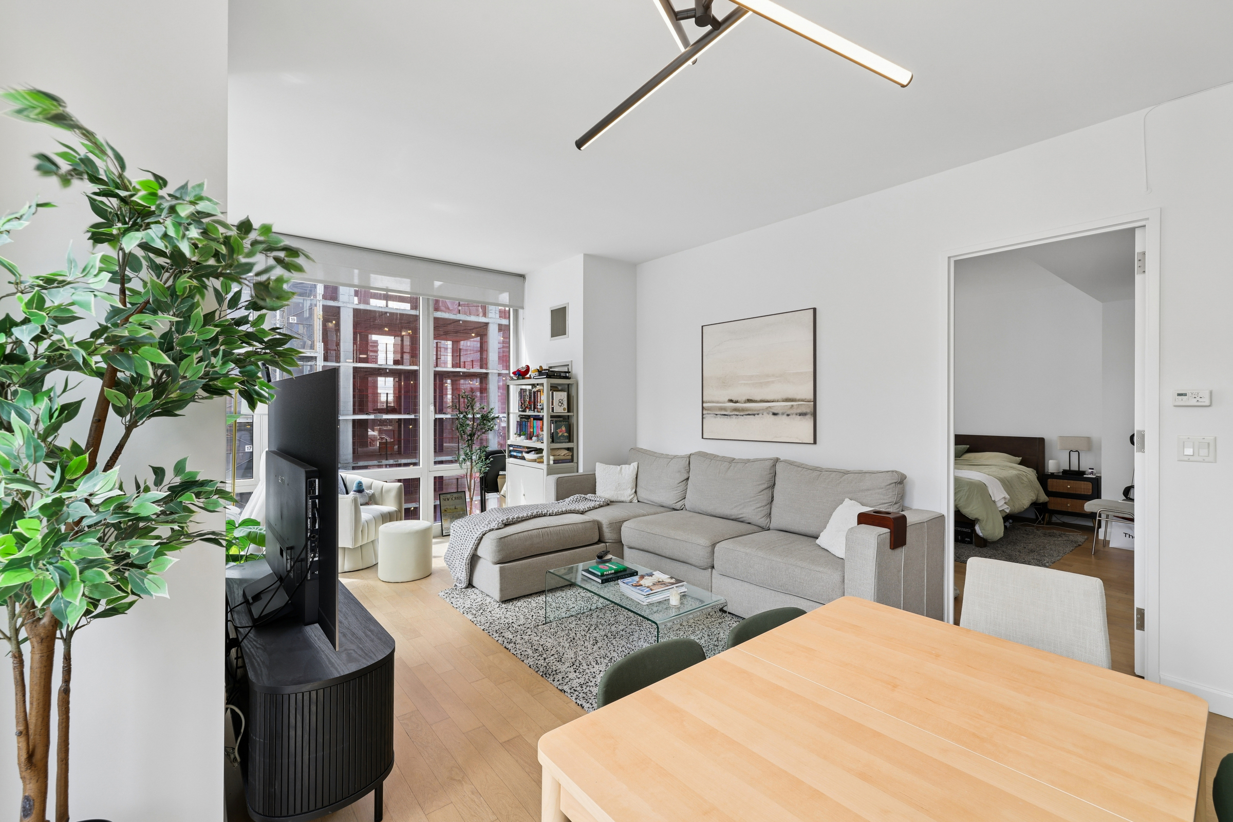 247 West 46th Street 2204 Midtown West New York NY 10036