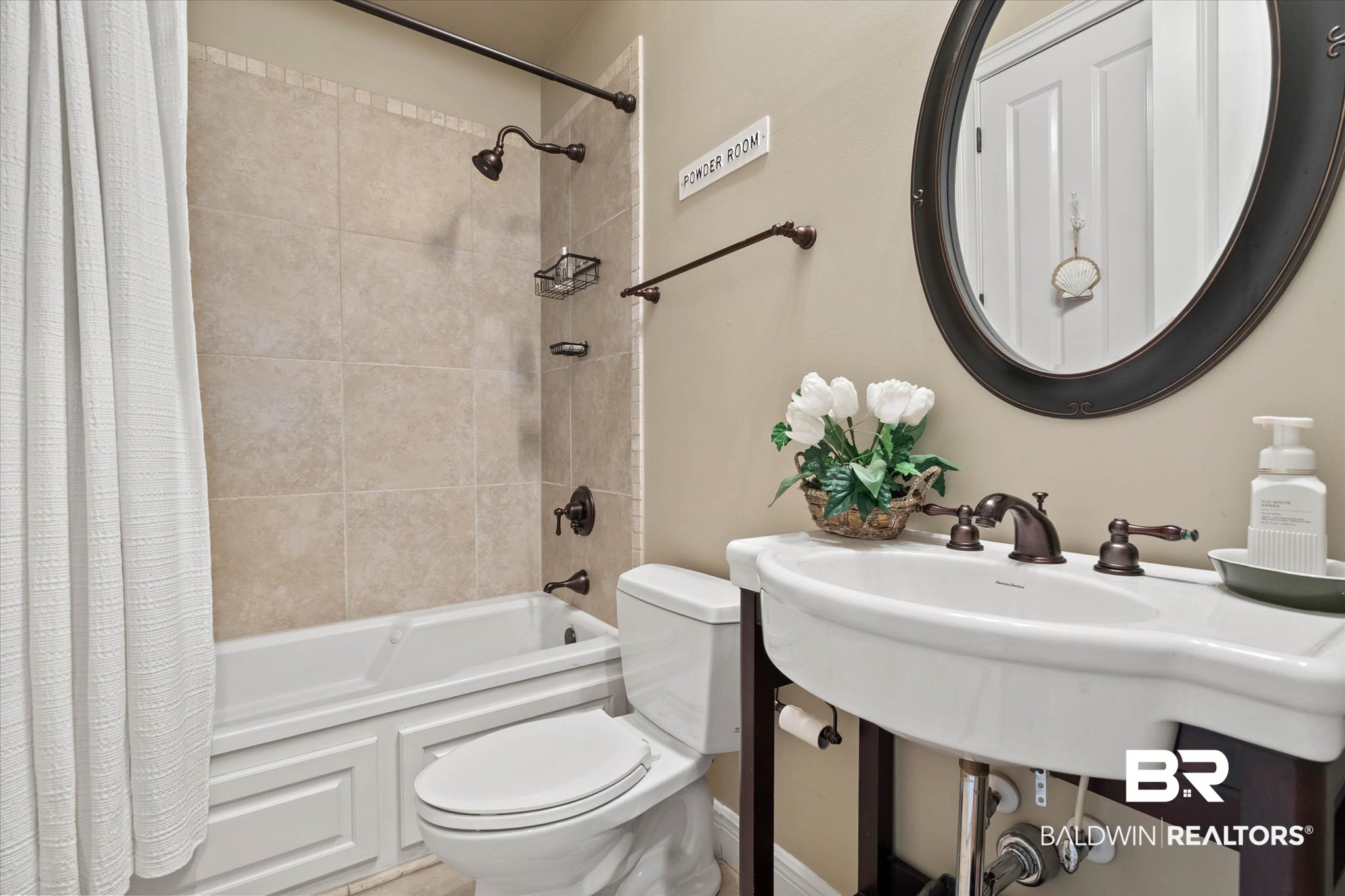 407406 | Photo 21