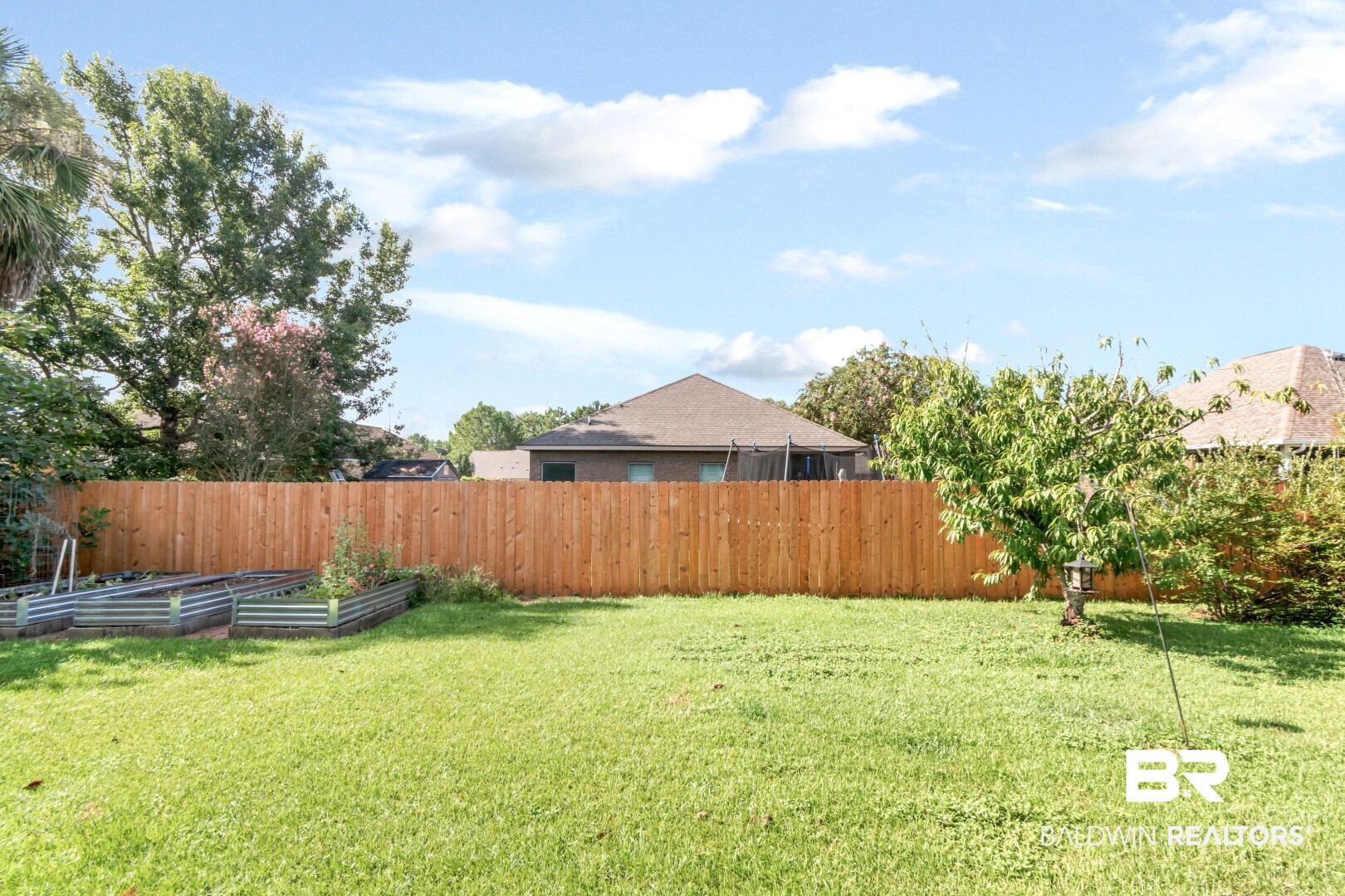 408453 | Photo 27