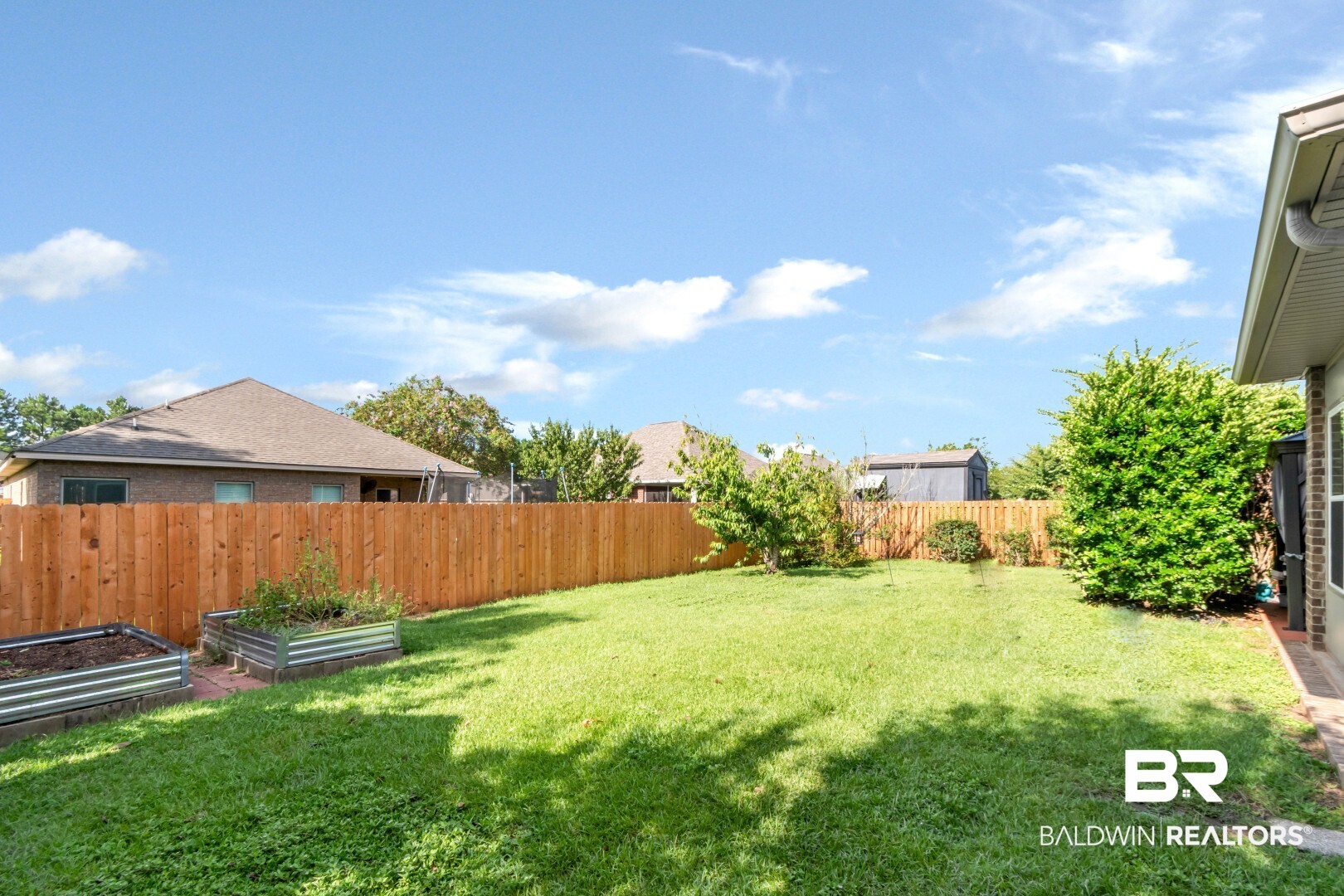 408453 | Photo 28
