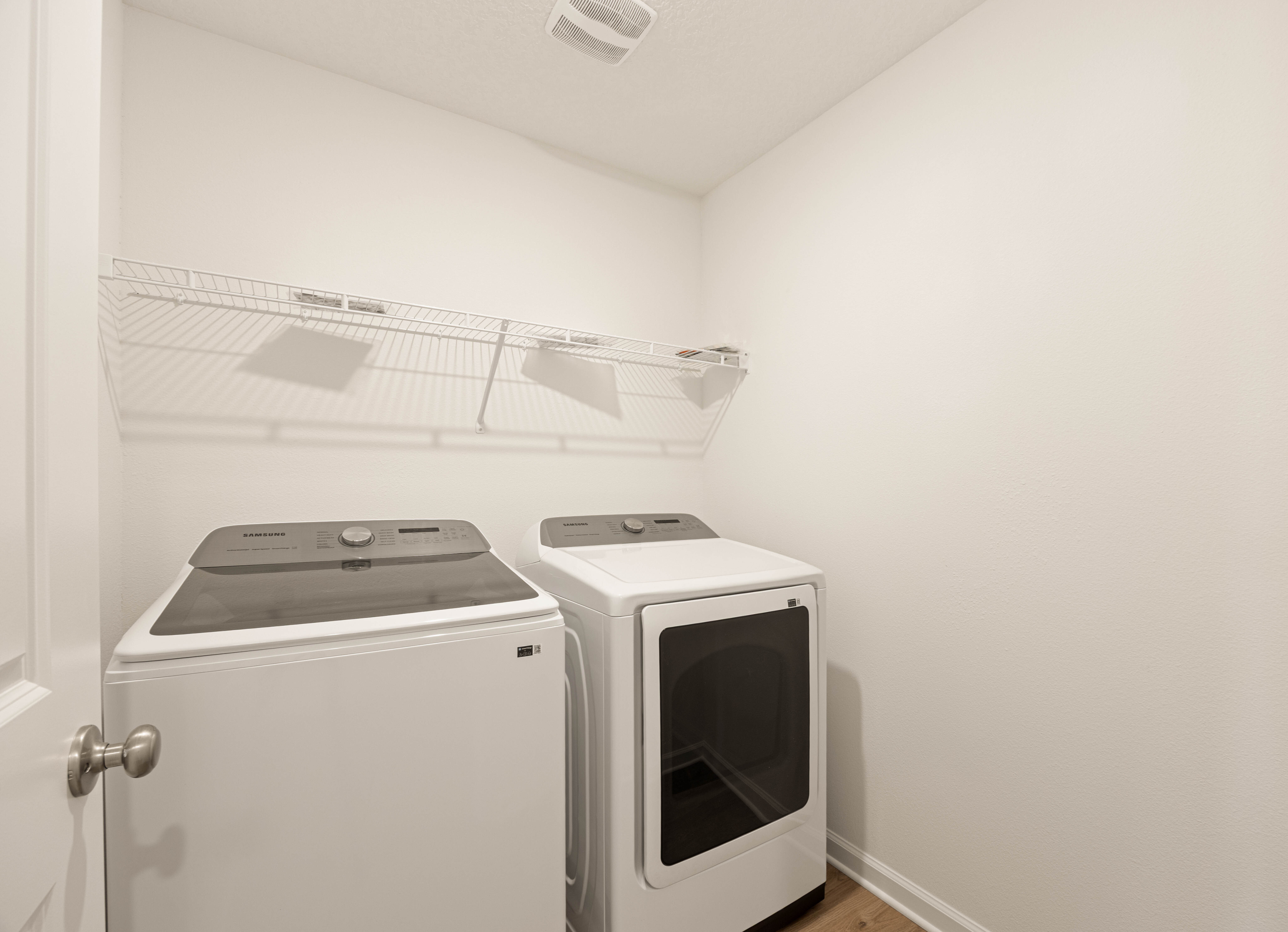 407652 | Photo 22