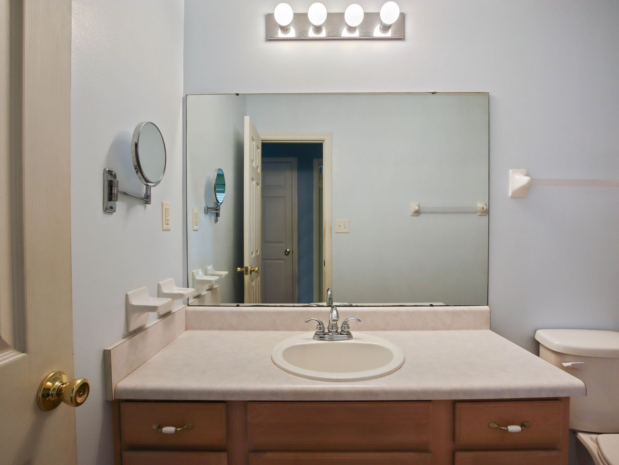 407417 | Photo 29
